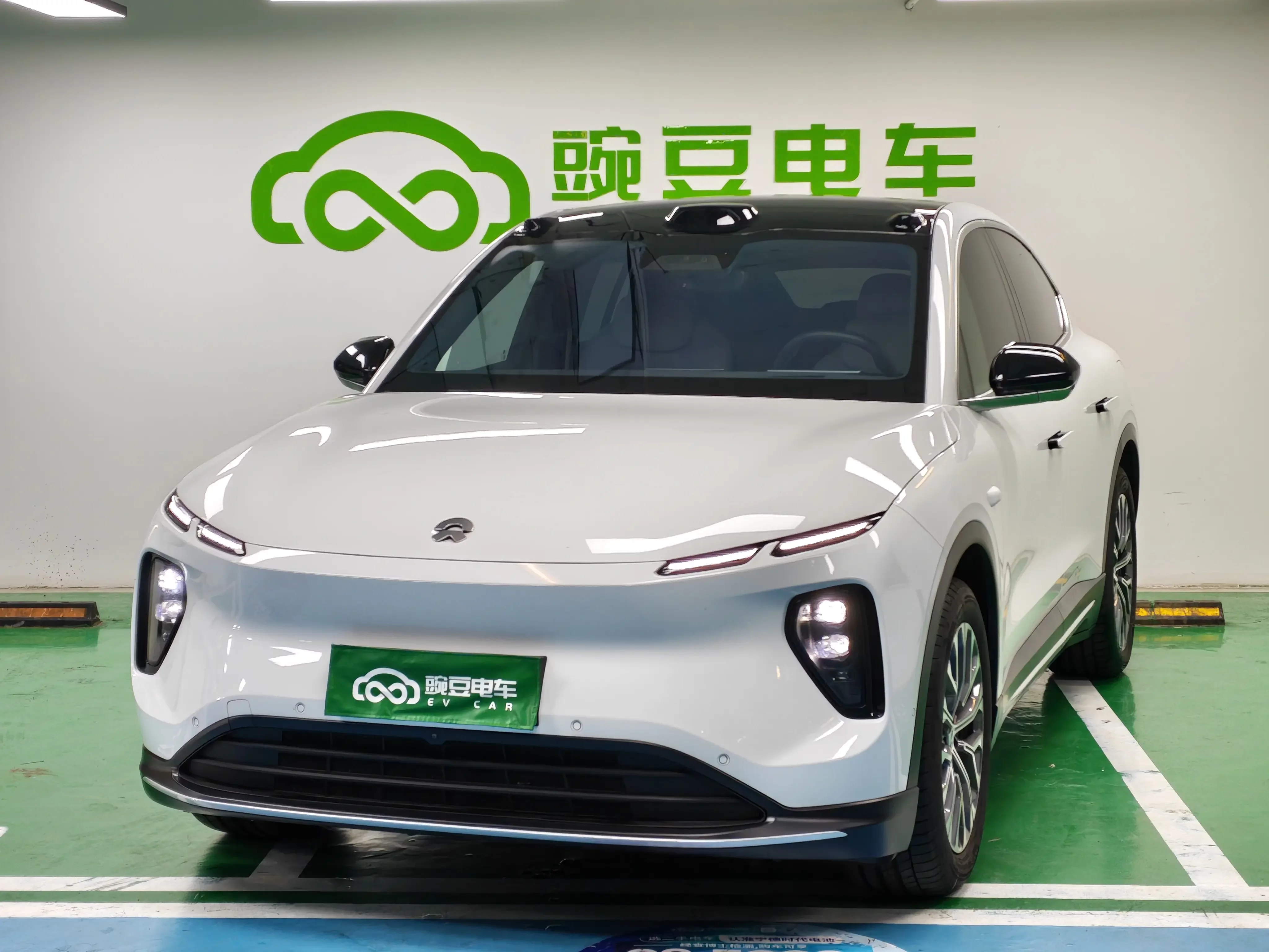NIO EC6