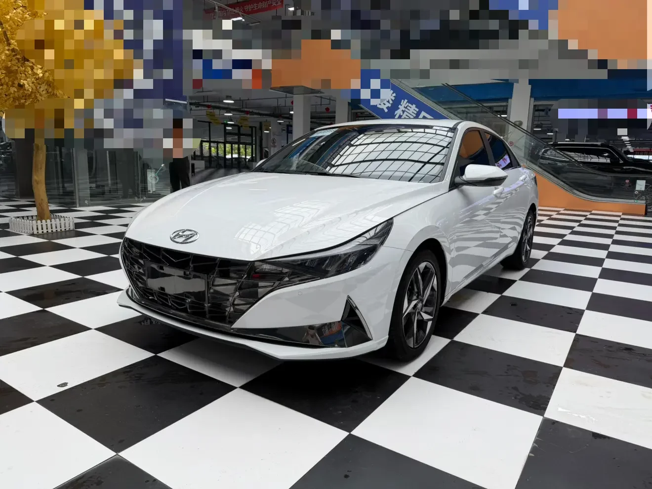Hyundai Elantra