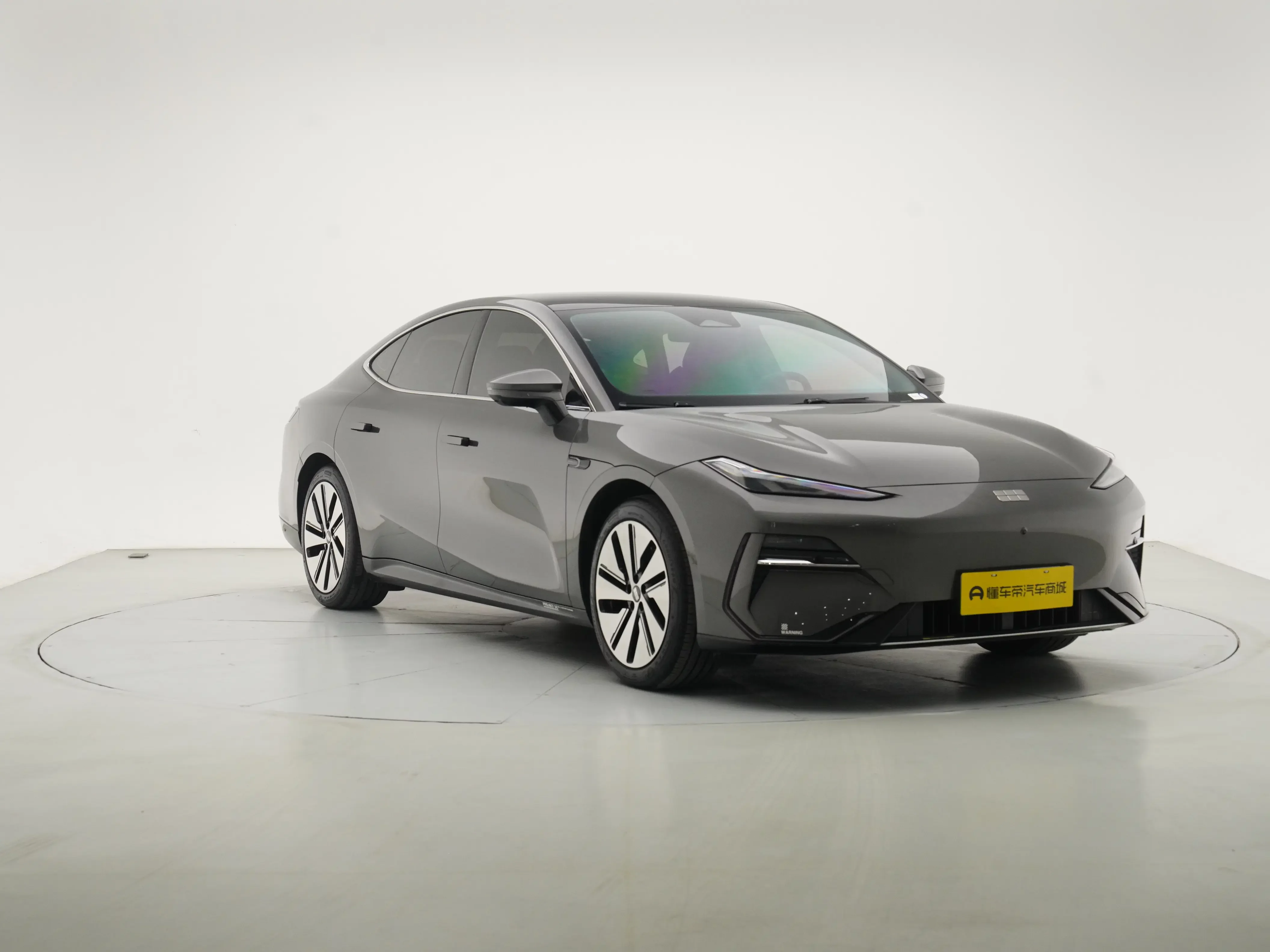 Geely Galaxy E8