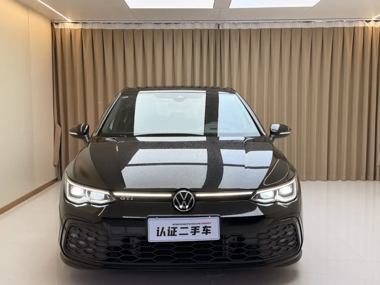 Volkswagen Golf GTI