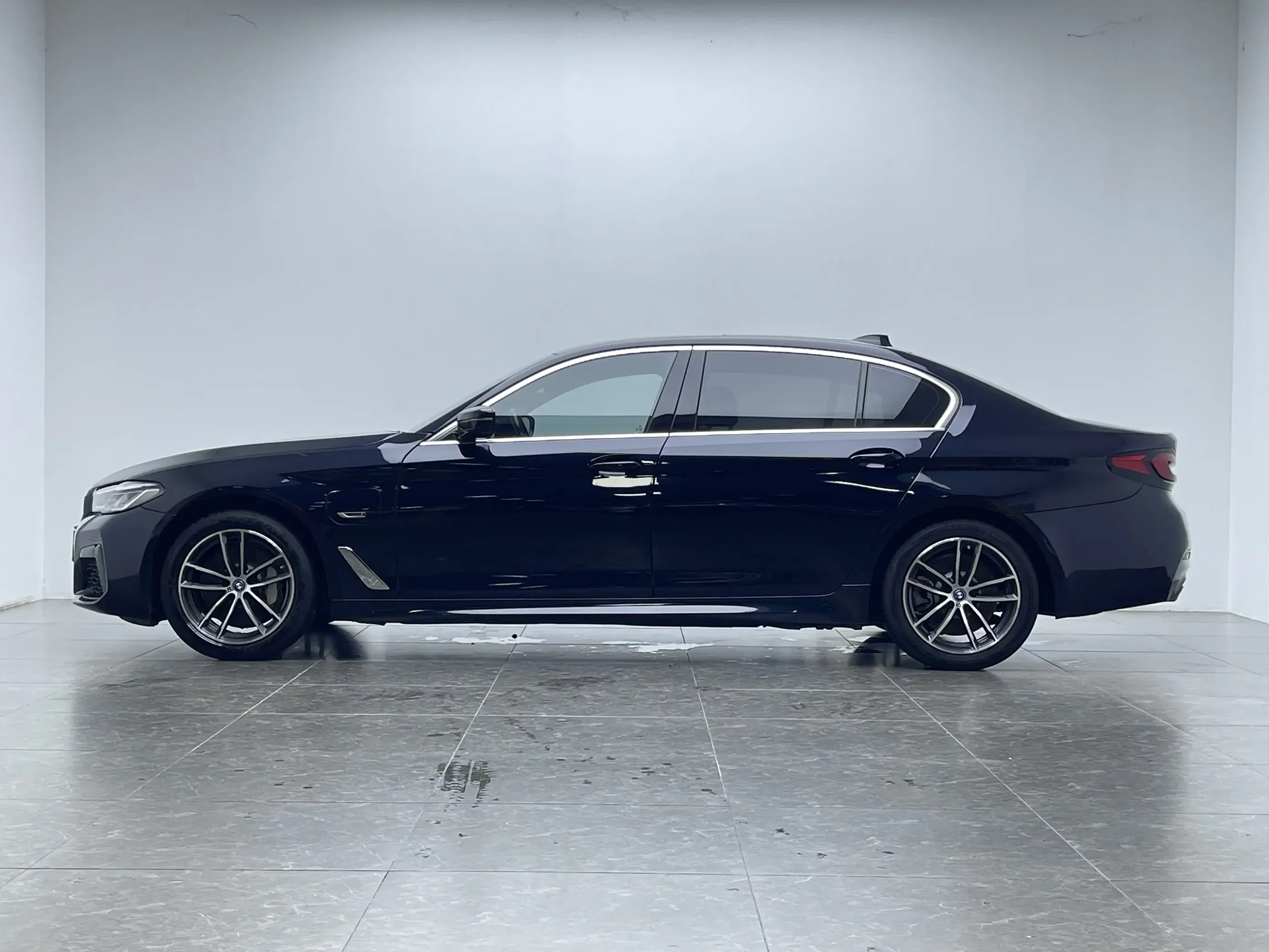 BMW 5 Series PHEV