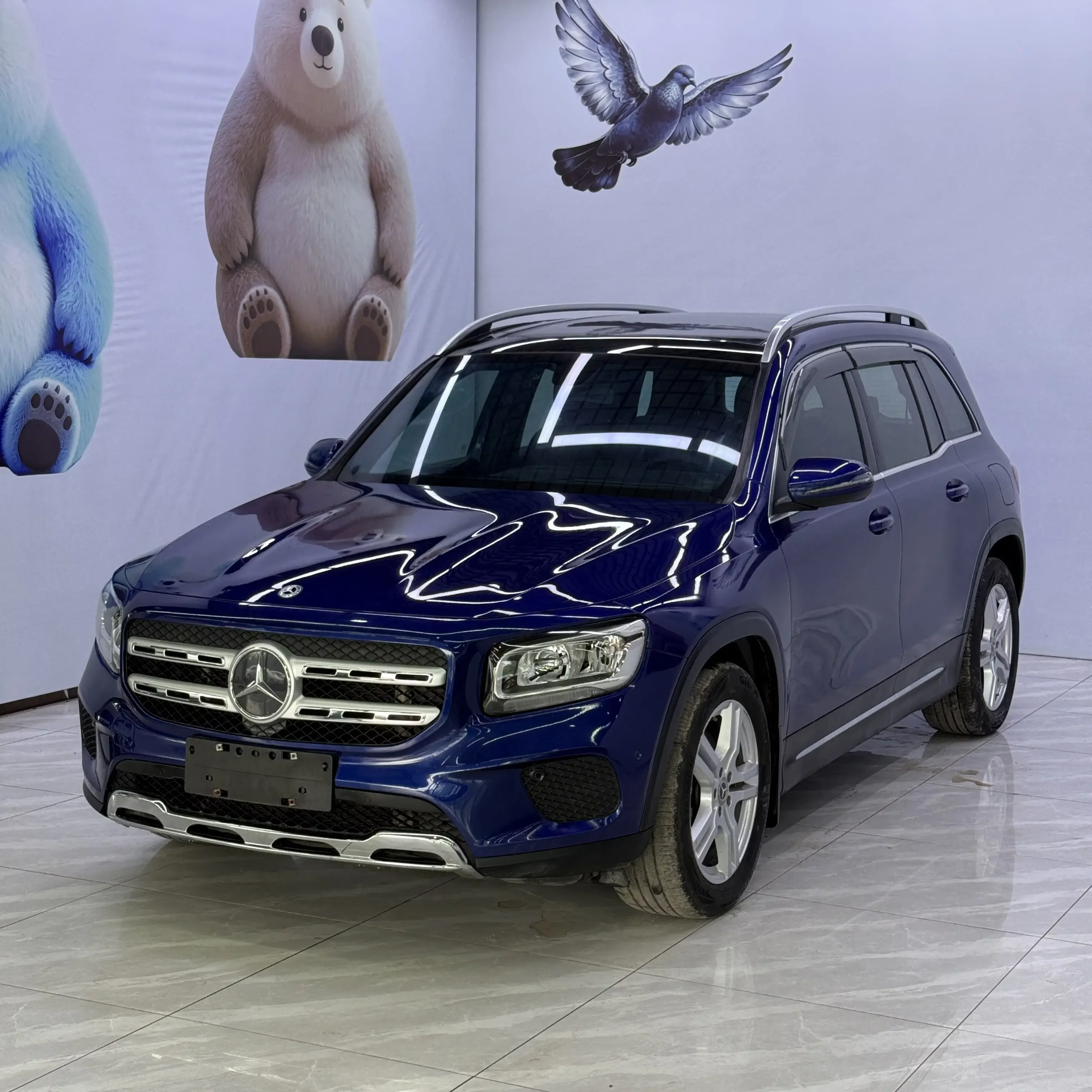 MERCEDES-BENZ GLB