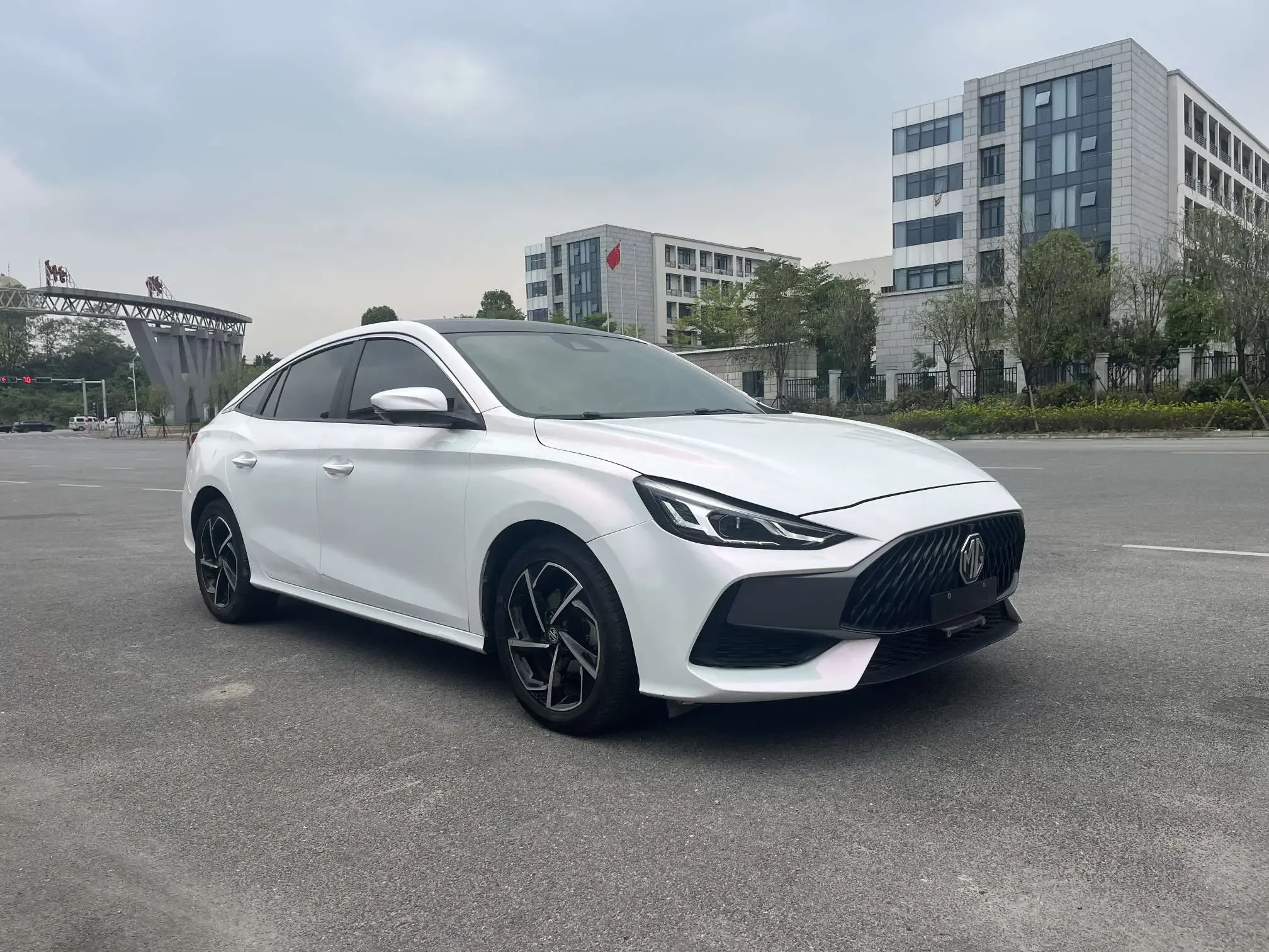 MG 5
