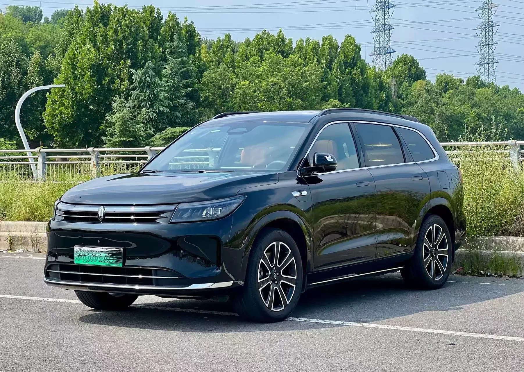 AITO M7