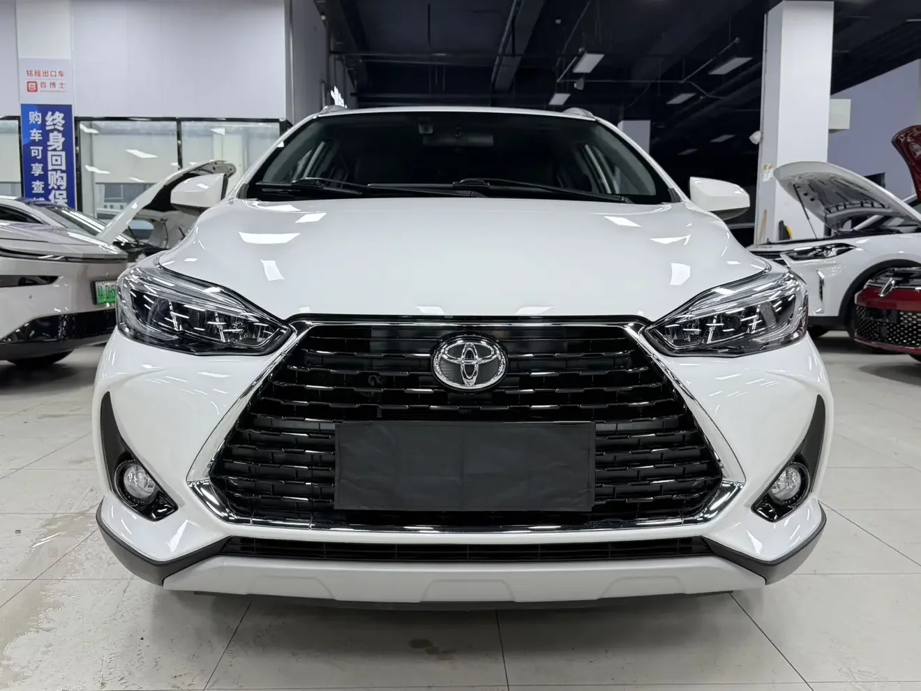 Toyota Yaris L