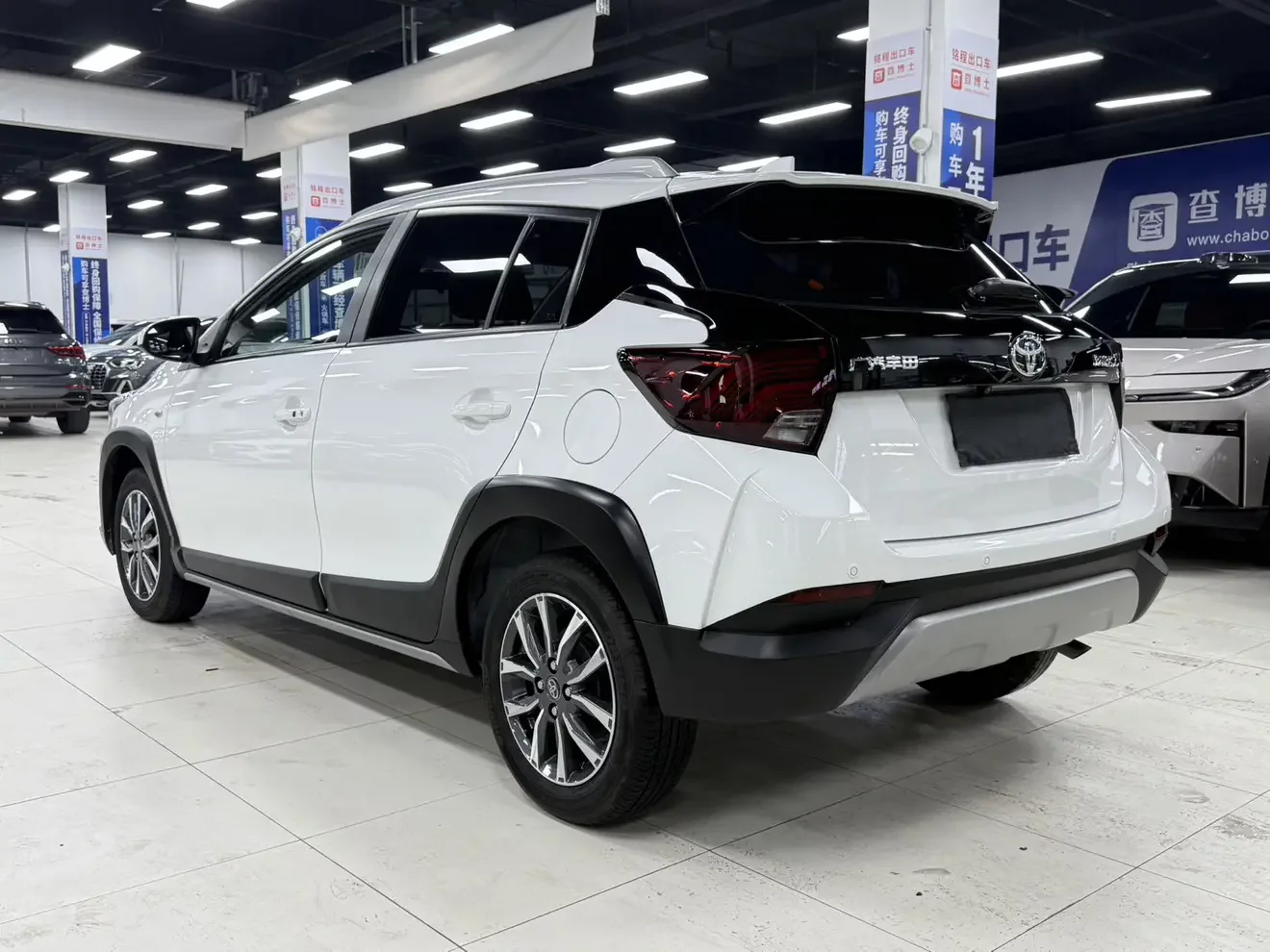 Toyota Yaris L