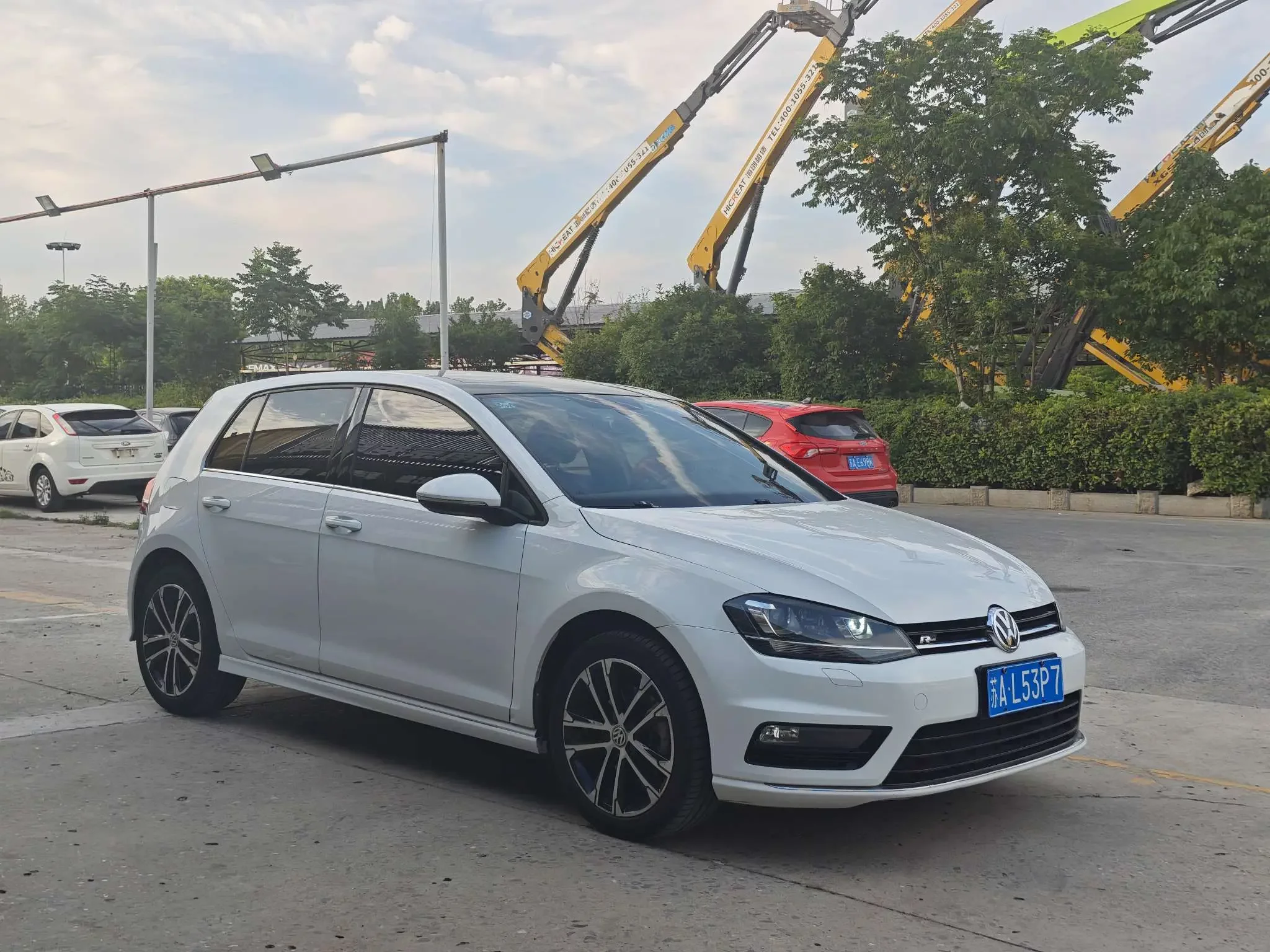 Volkswagen Golf
