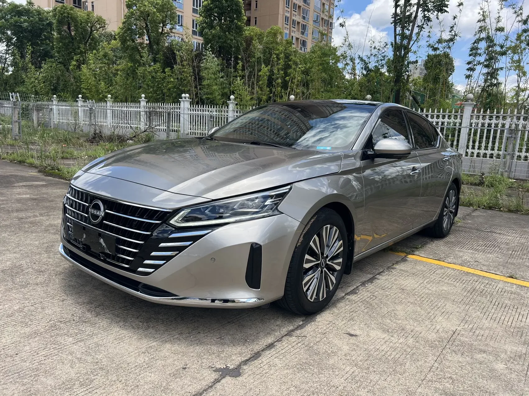 Nissan Altima