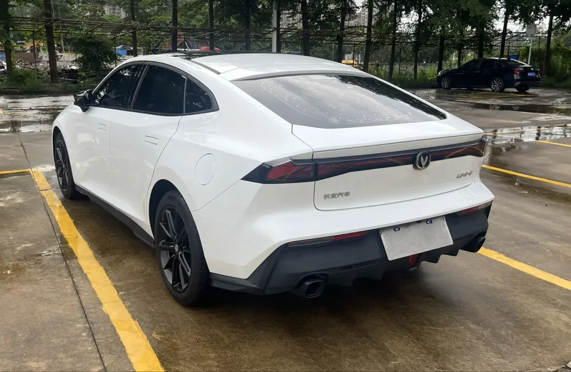 Changan UNI-V