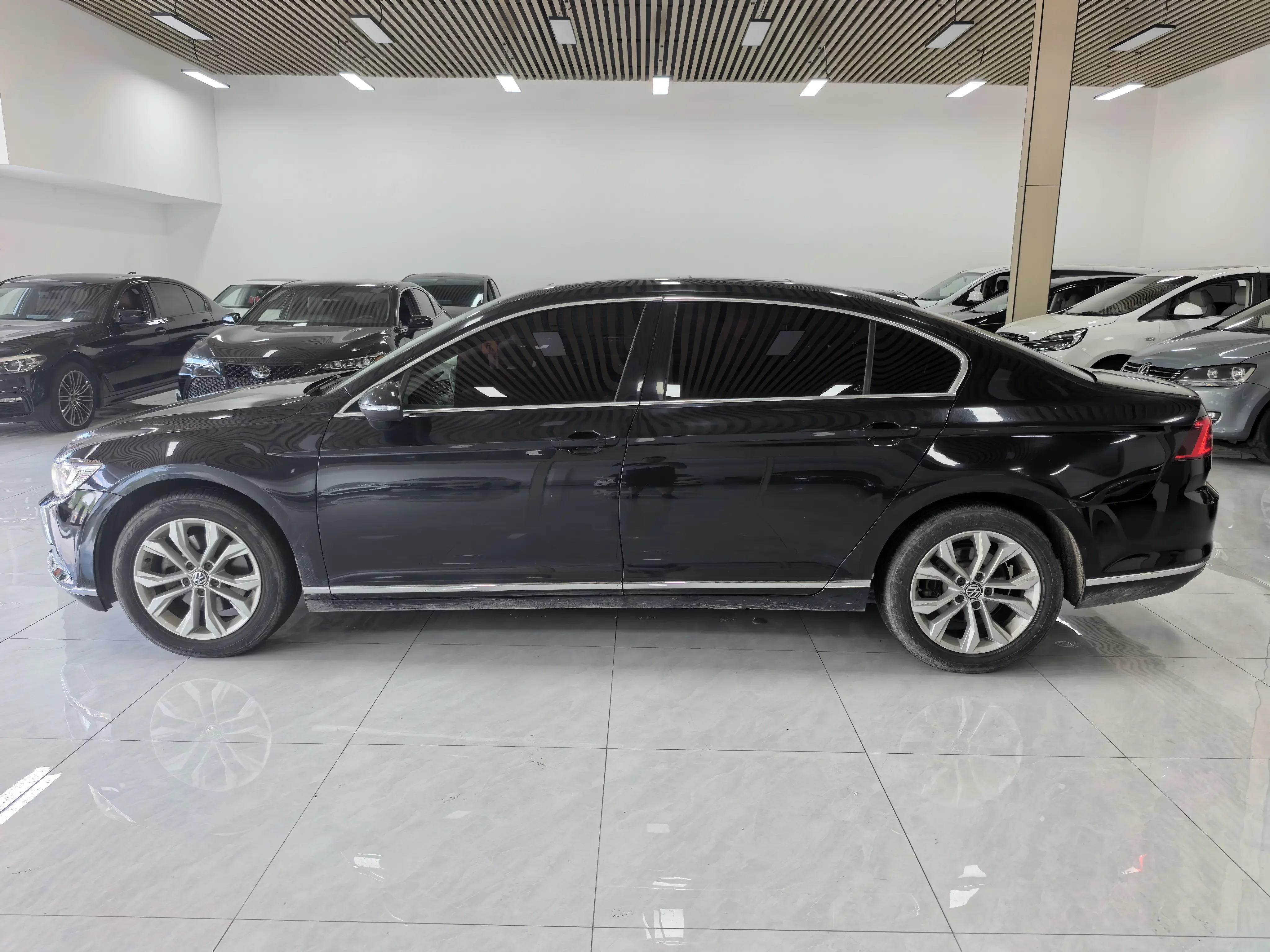 Volkswagen Magotan