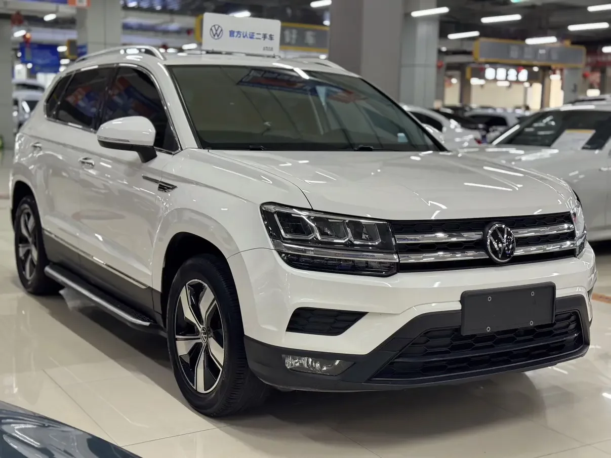 Volkswagen Tharu