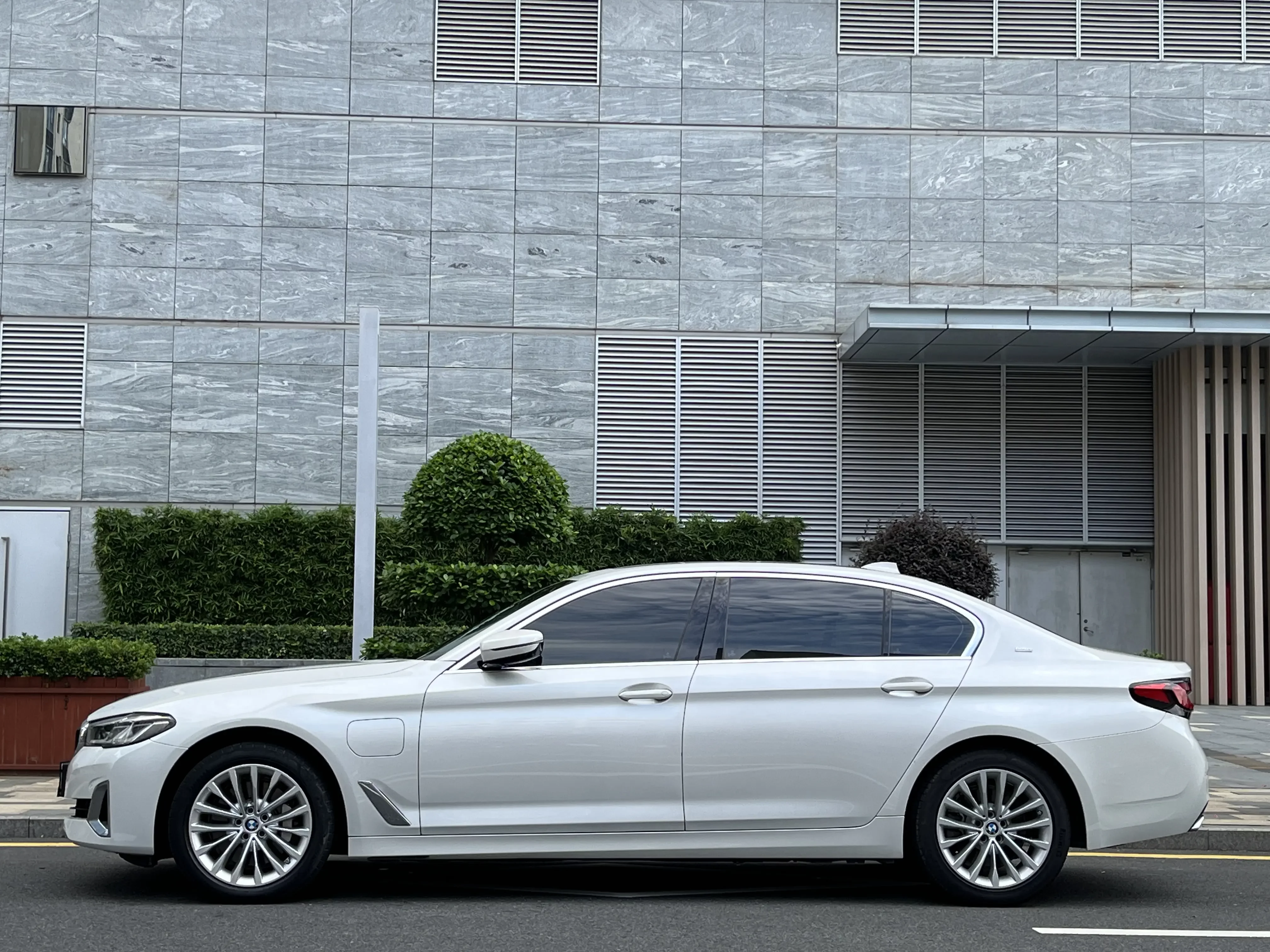 BMW 5 Series PHEV