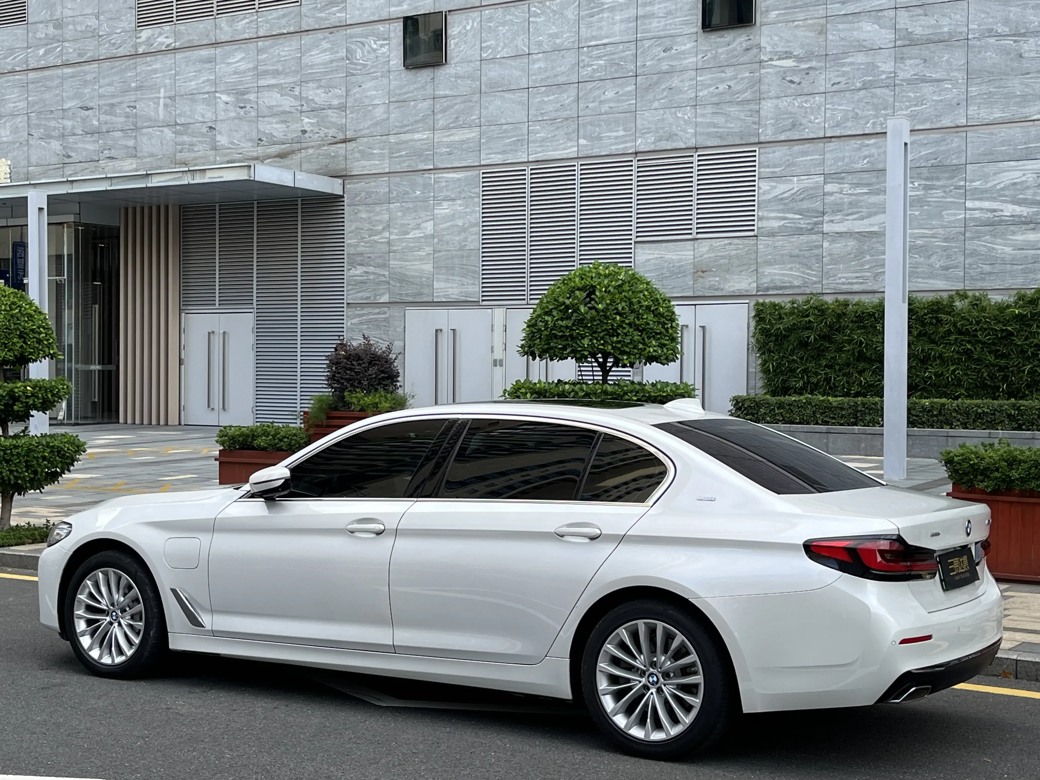 BMW 5 Series PHEV