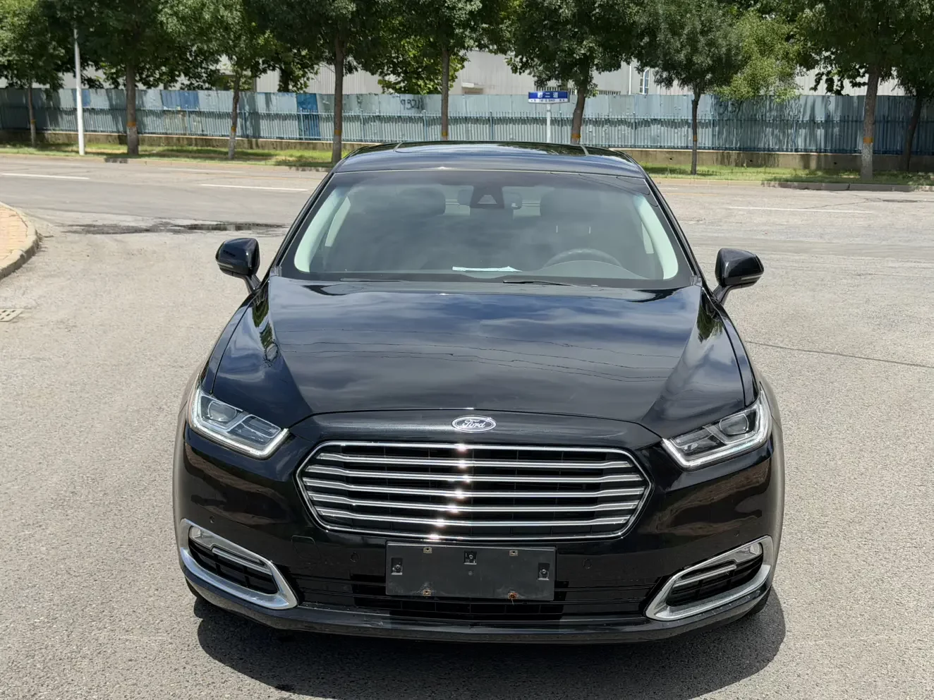 Ford Taurus