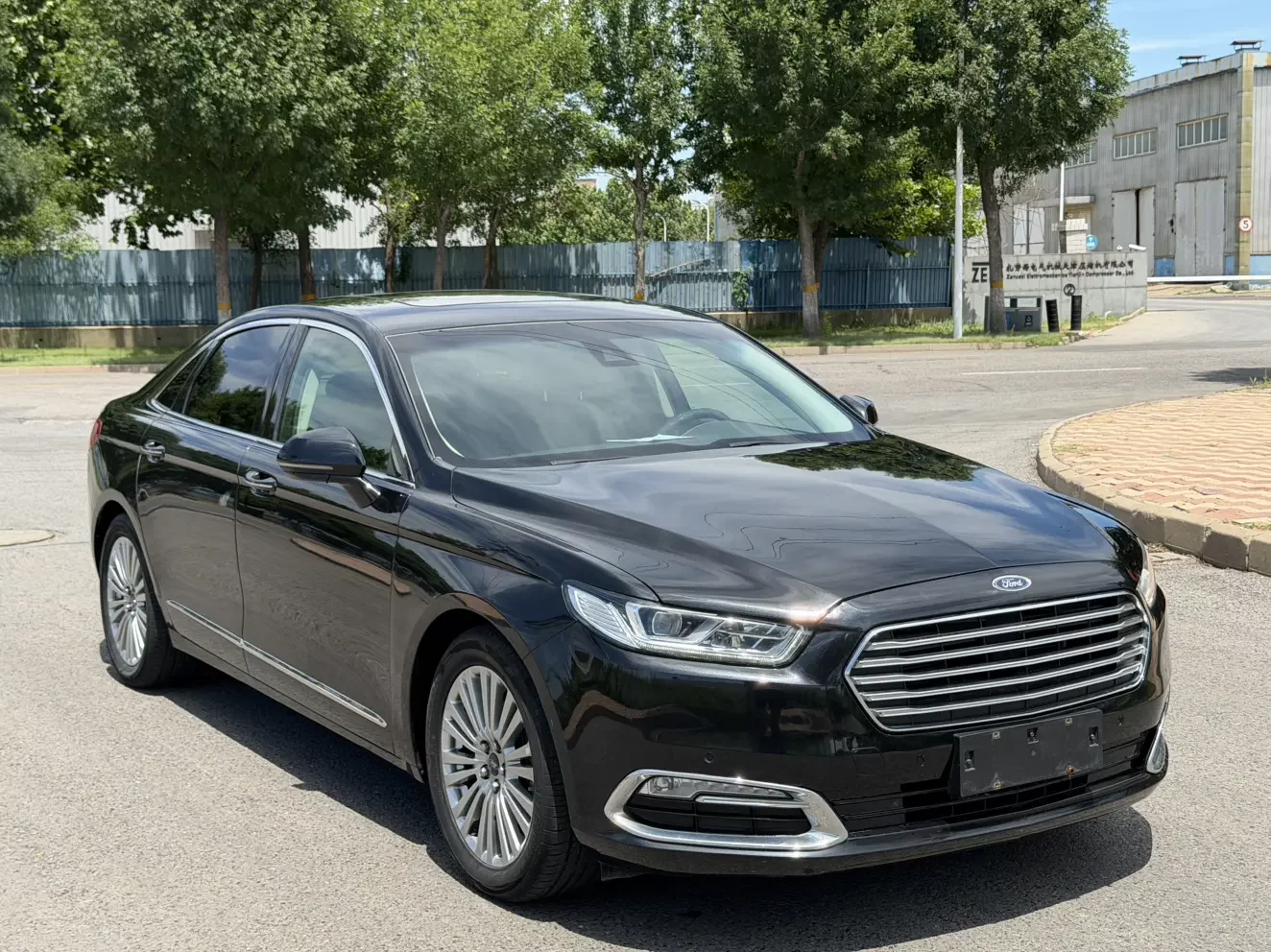 Ford Taurus