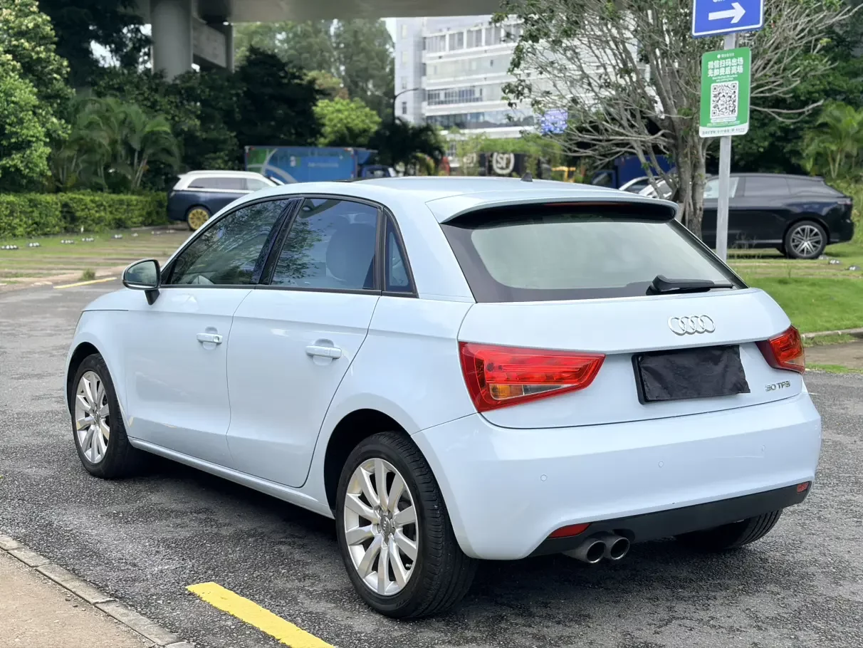 Audi A1