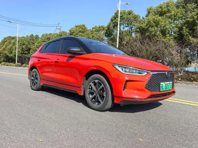 BYD e2