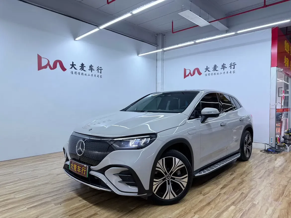 MERCEDES-BENZ EQE SUV