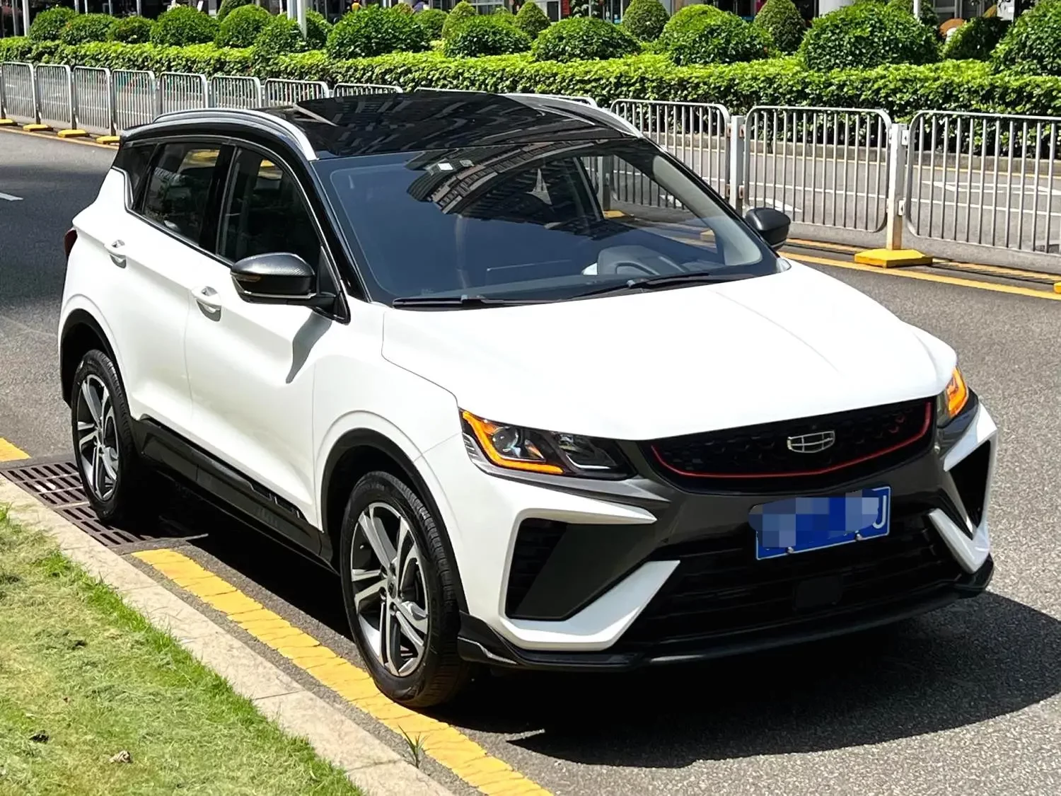 Geely Coolray SX11