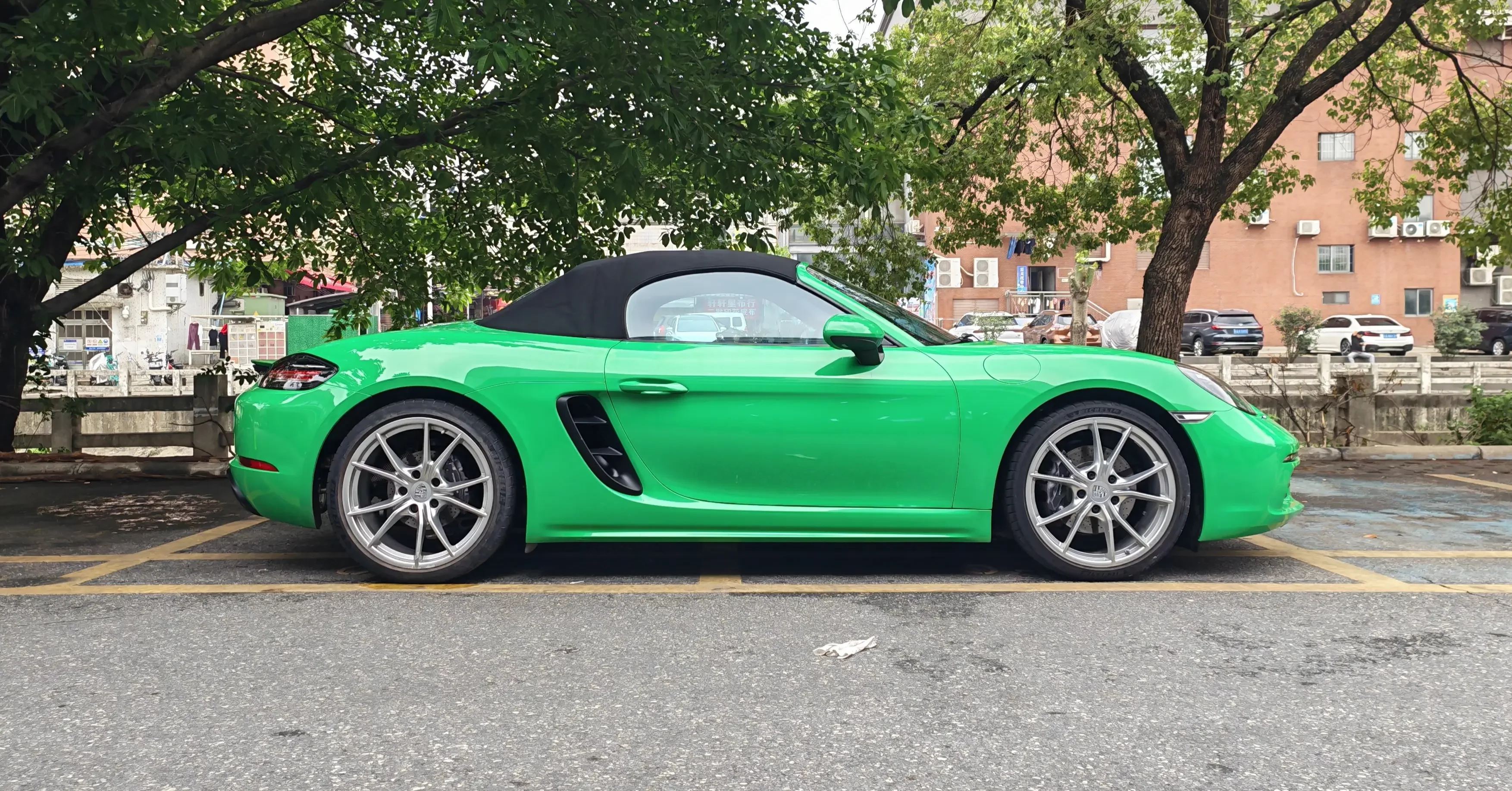 Porsche 718