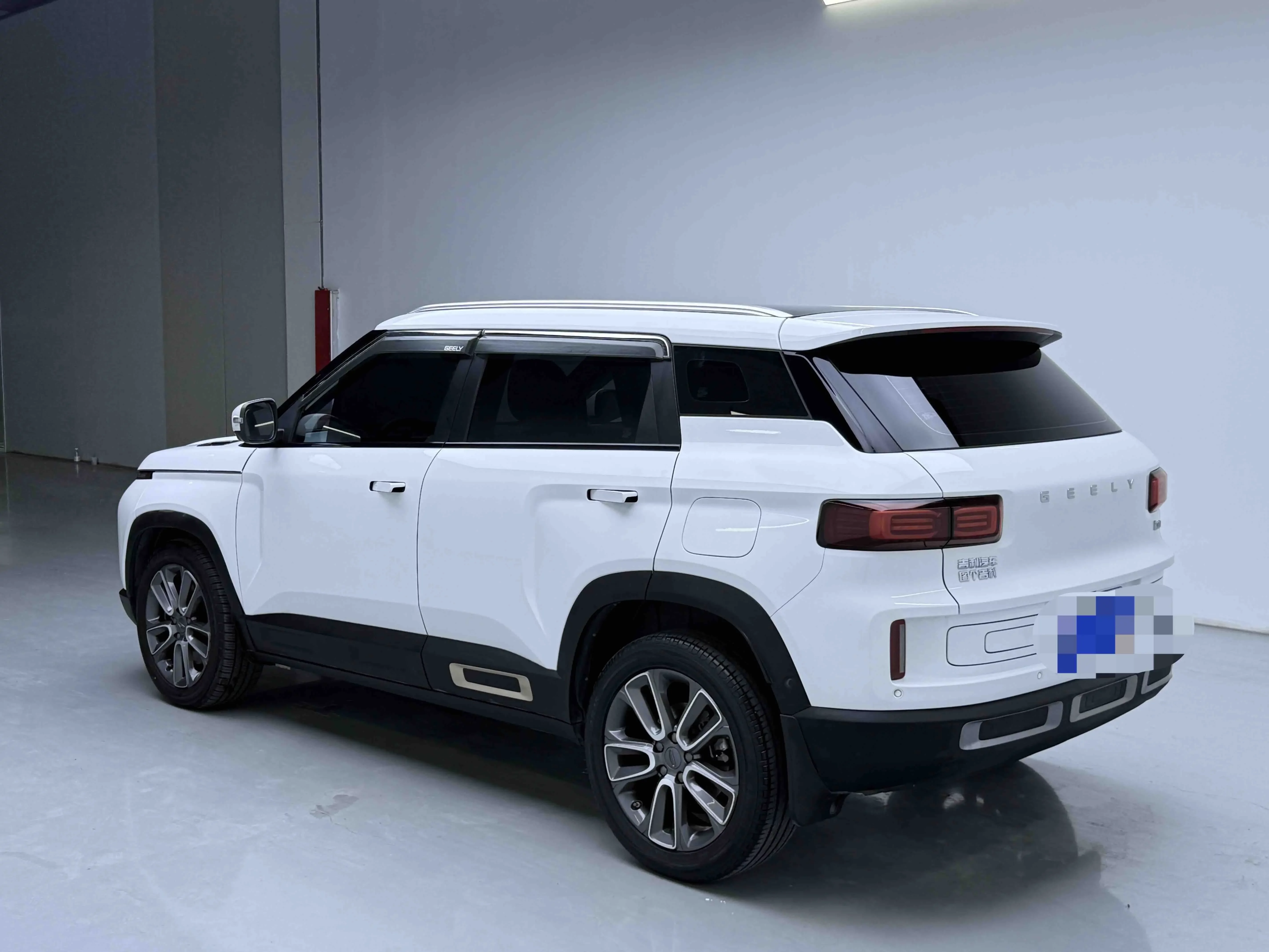 Geely ICON