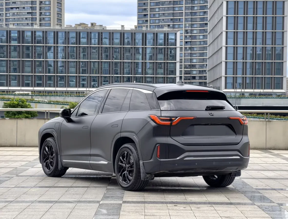 NIO ES6