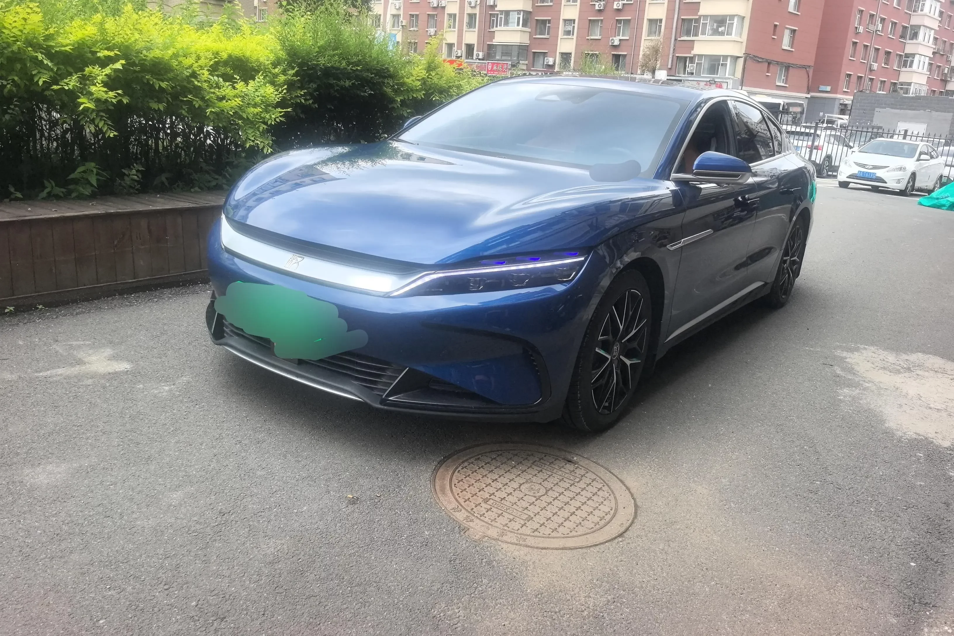 BYD HAN EV