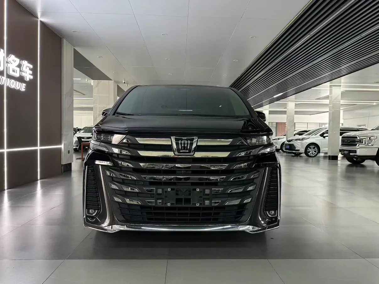 Toyota Crown Wellfire