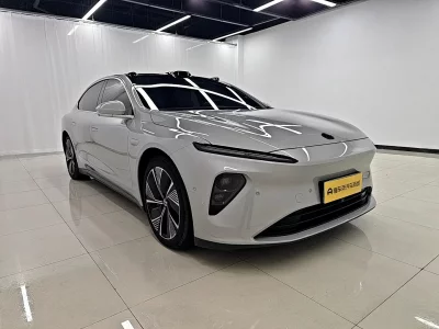 NIO ET7