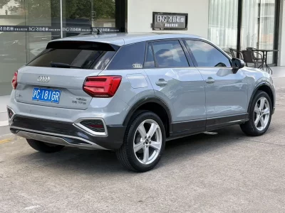Audi Q2L