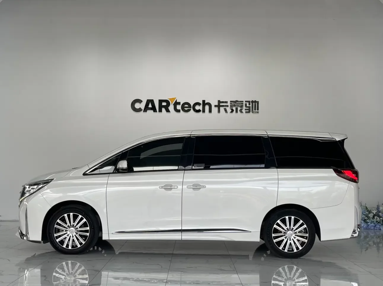 GAC Trumpchi M8
