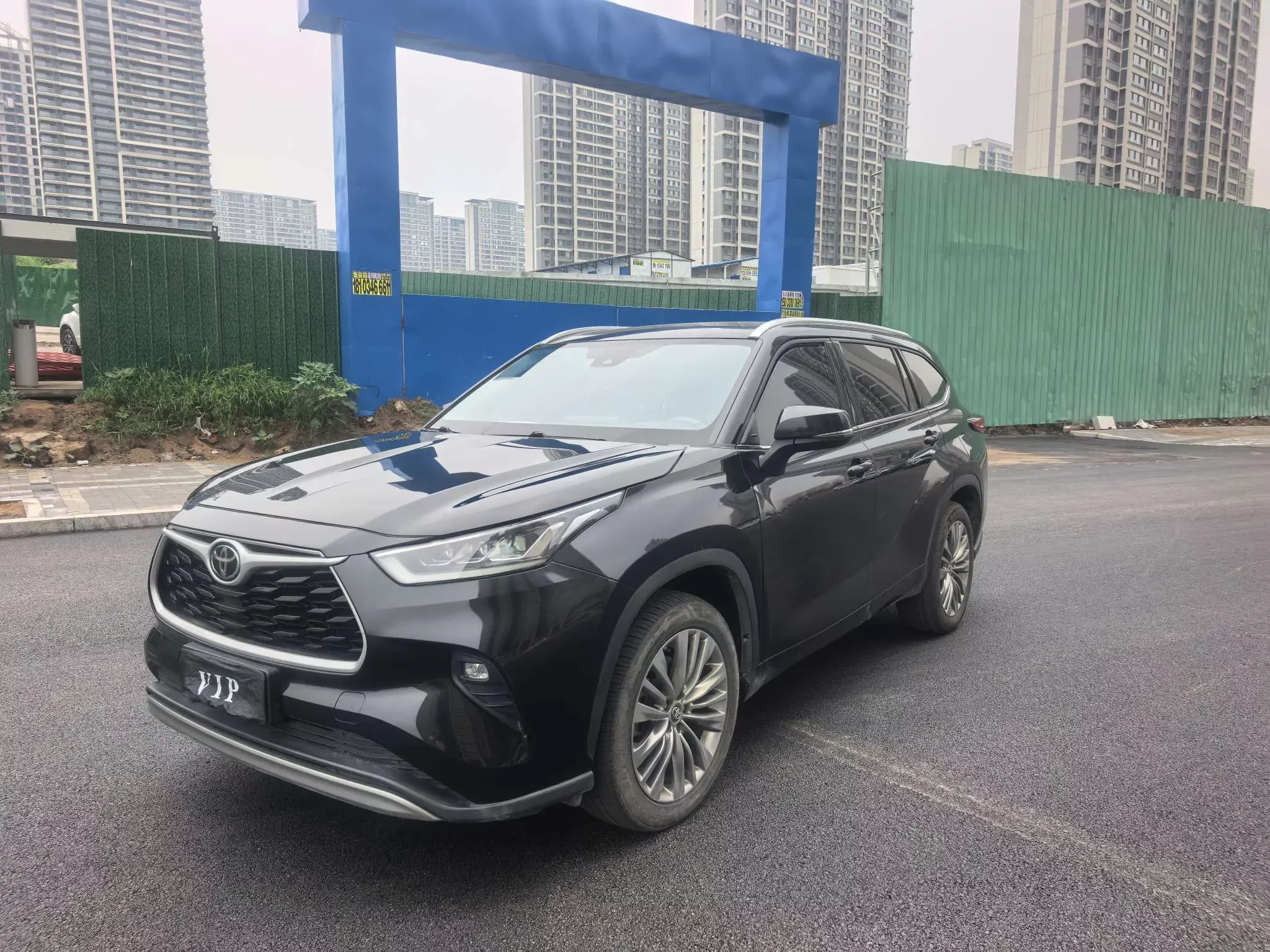 TOYOTA HIGHLANDER