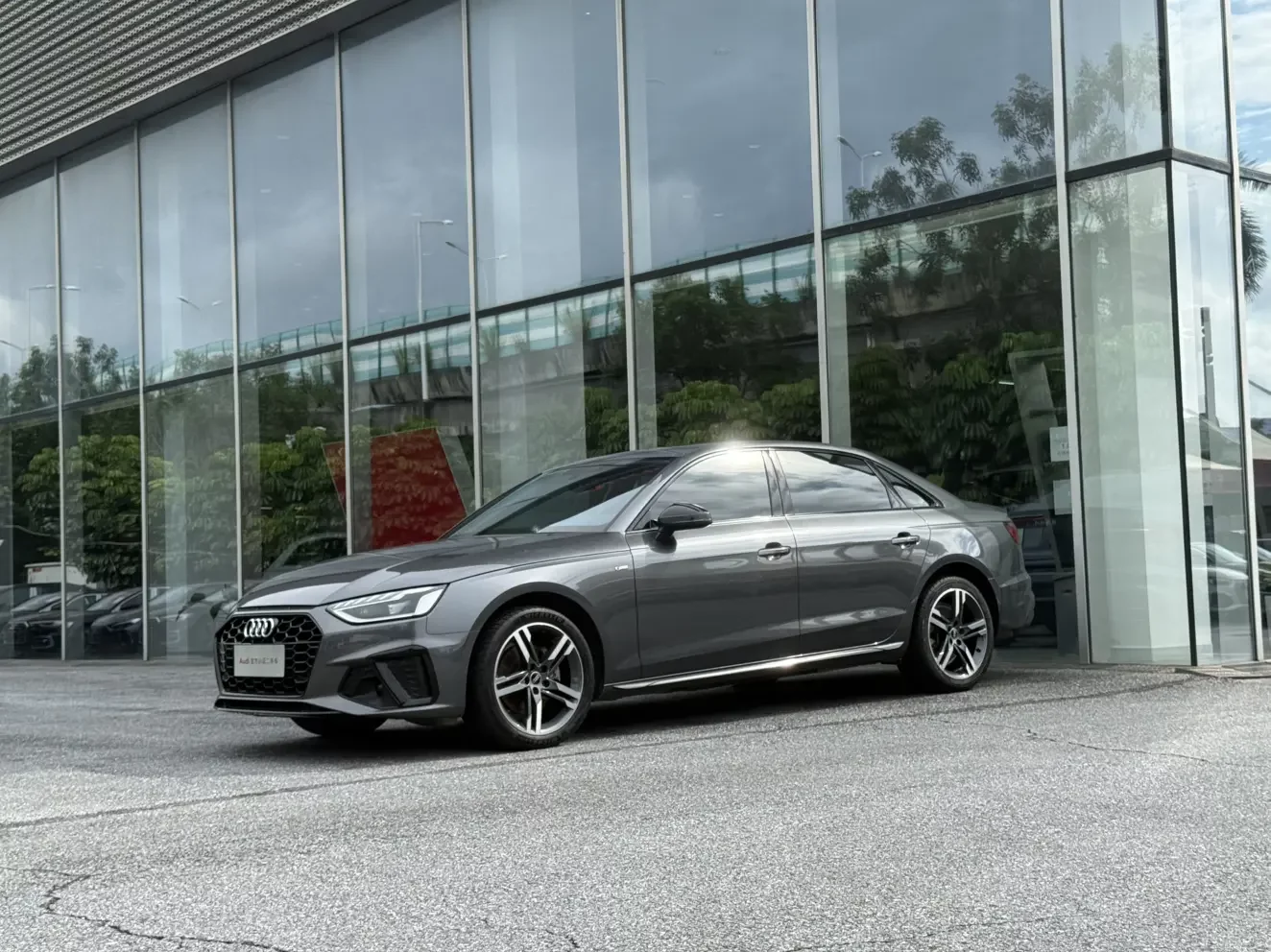 AUDI A4L