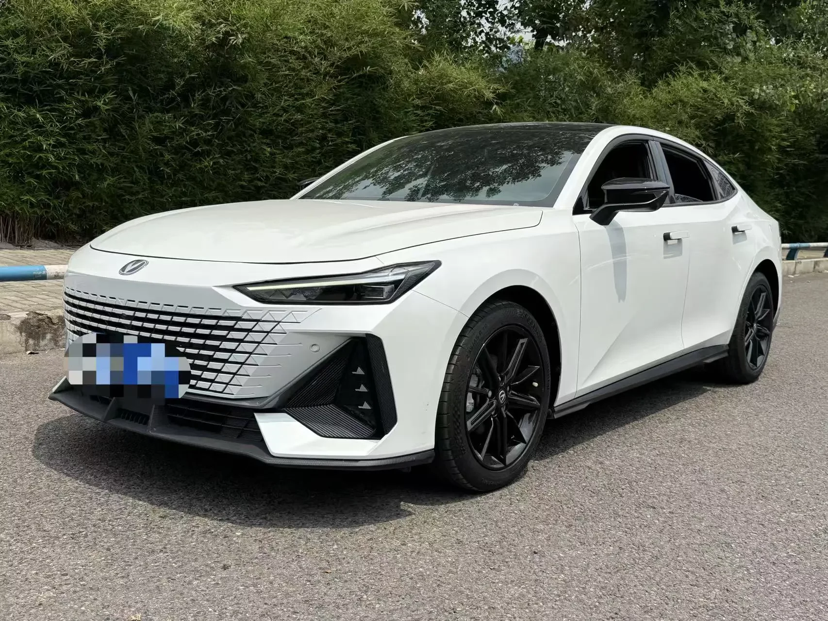 Changan UNI-V