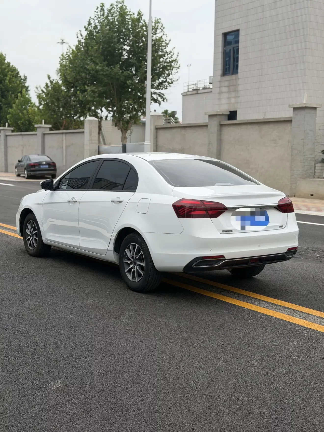 Geely Emgrand