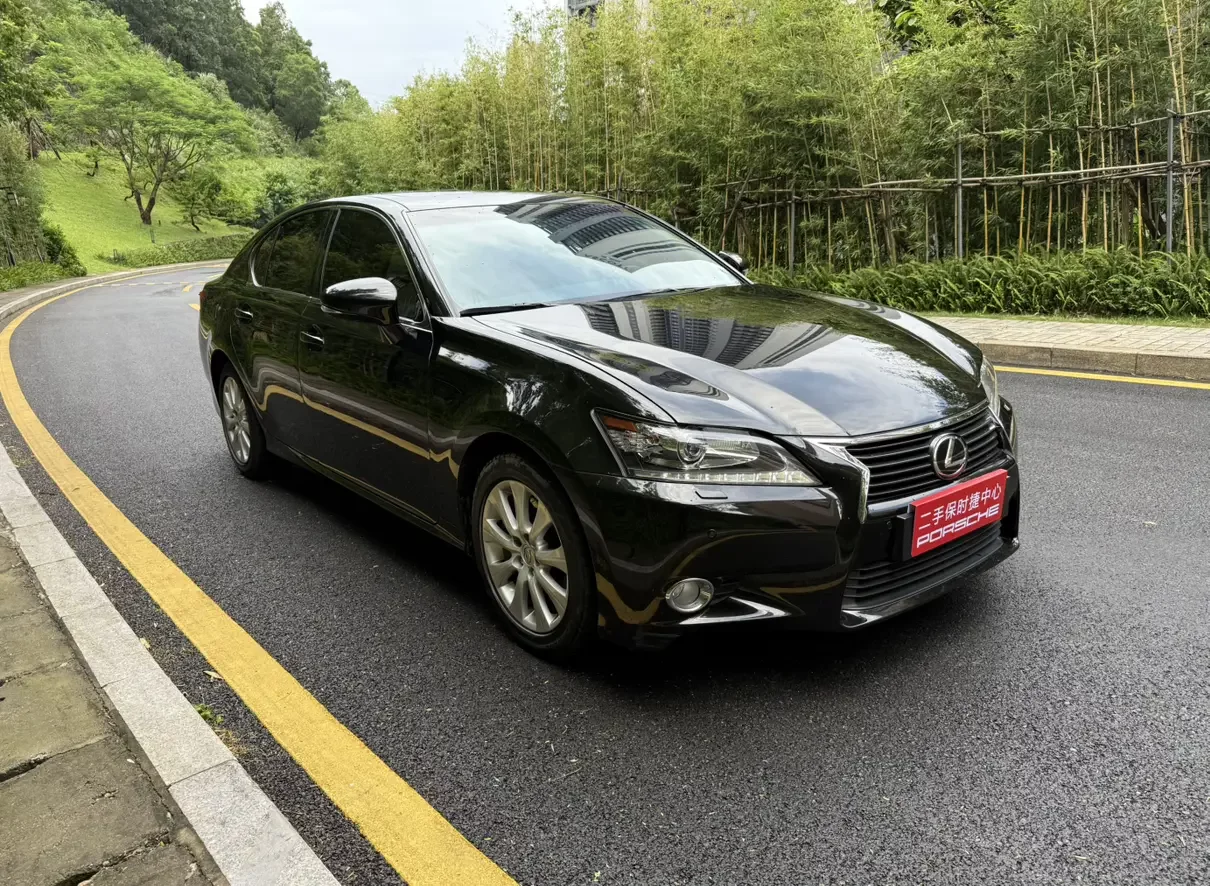 Lexus GS