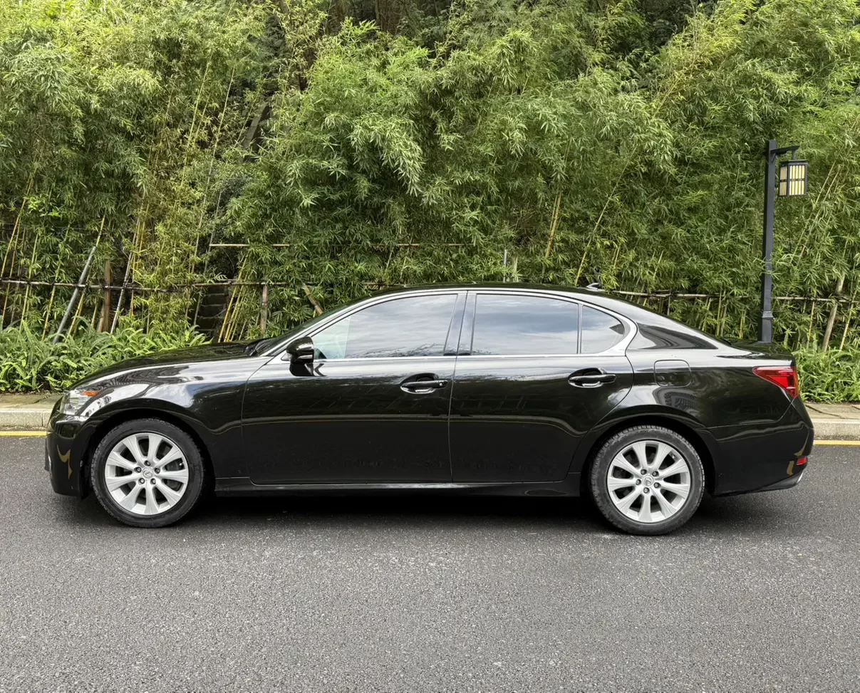 Lexus GS