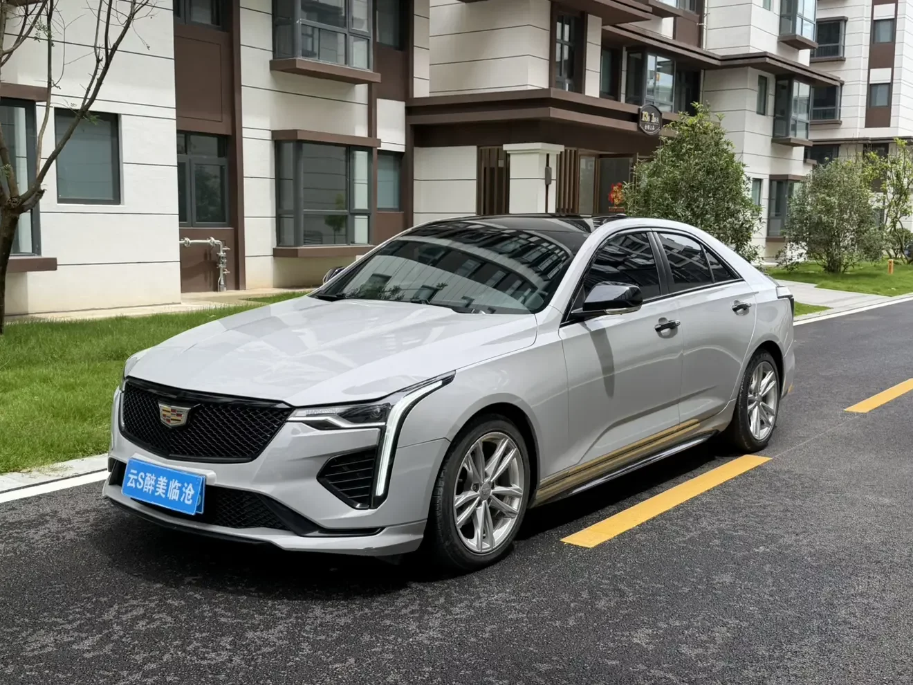 Cadillac CT4