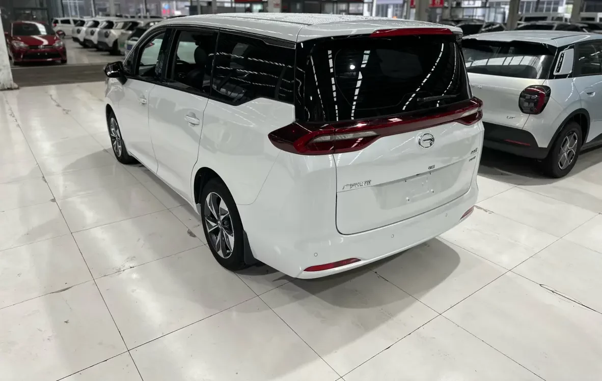 GAC Trumpchi M6