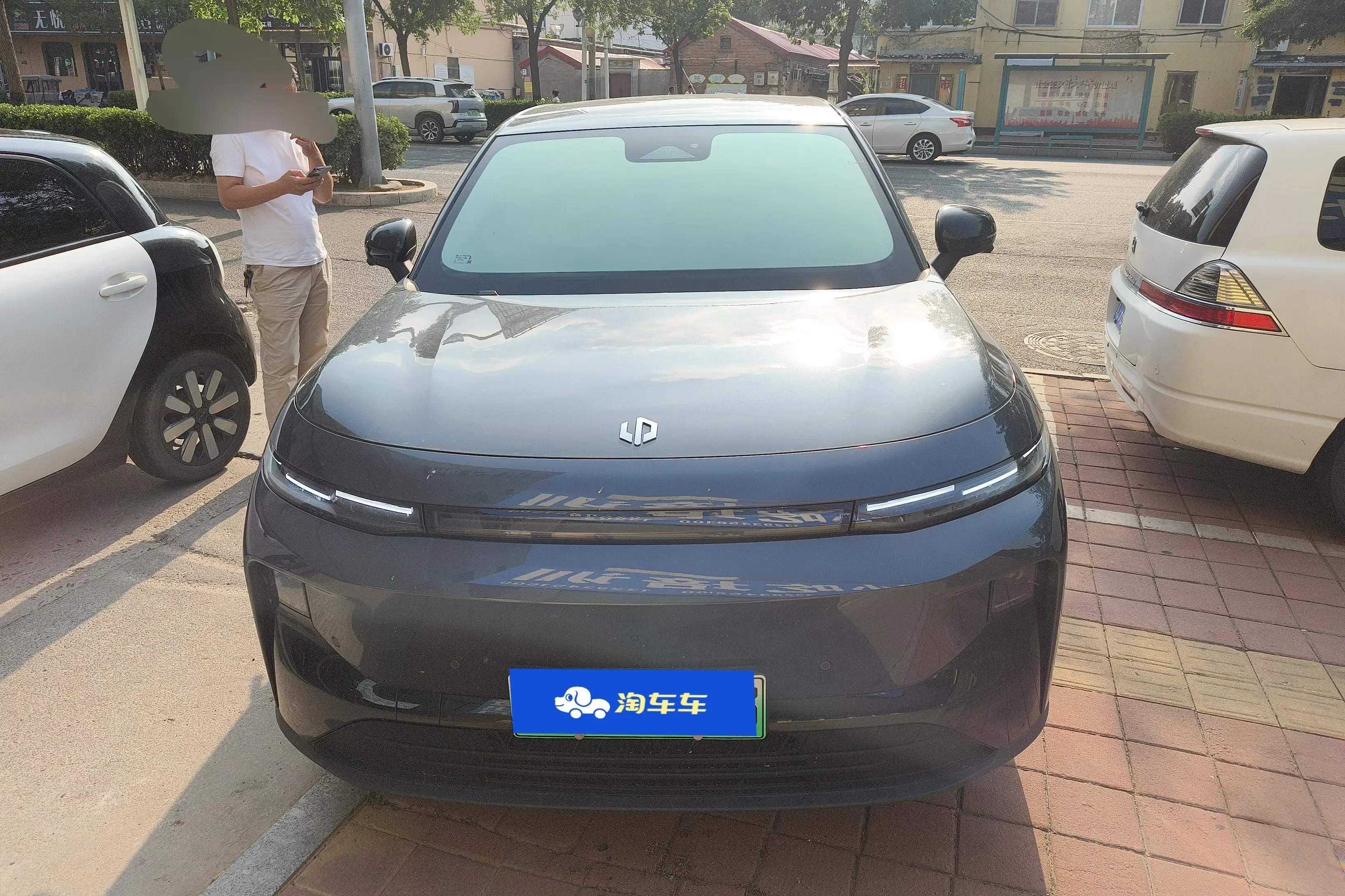 Leapmotor B10