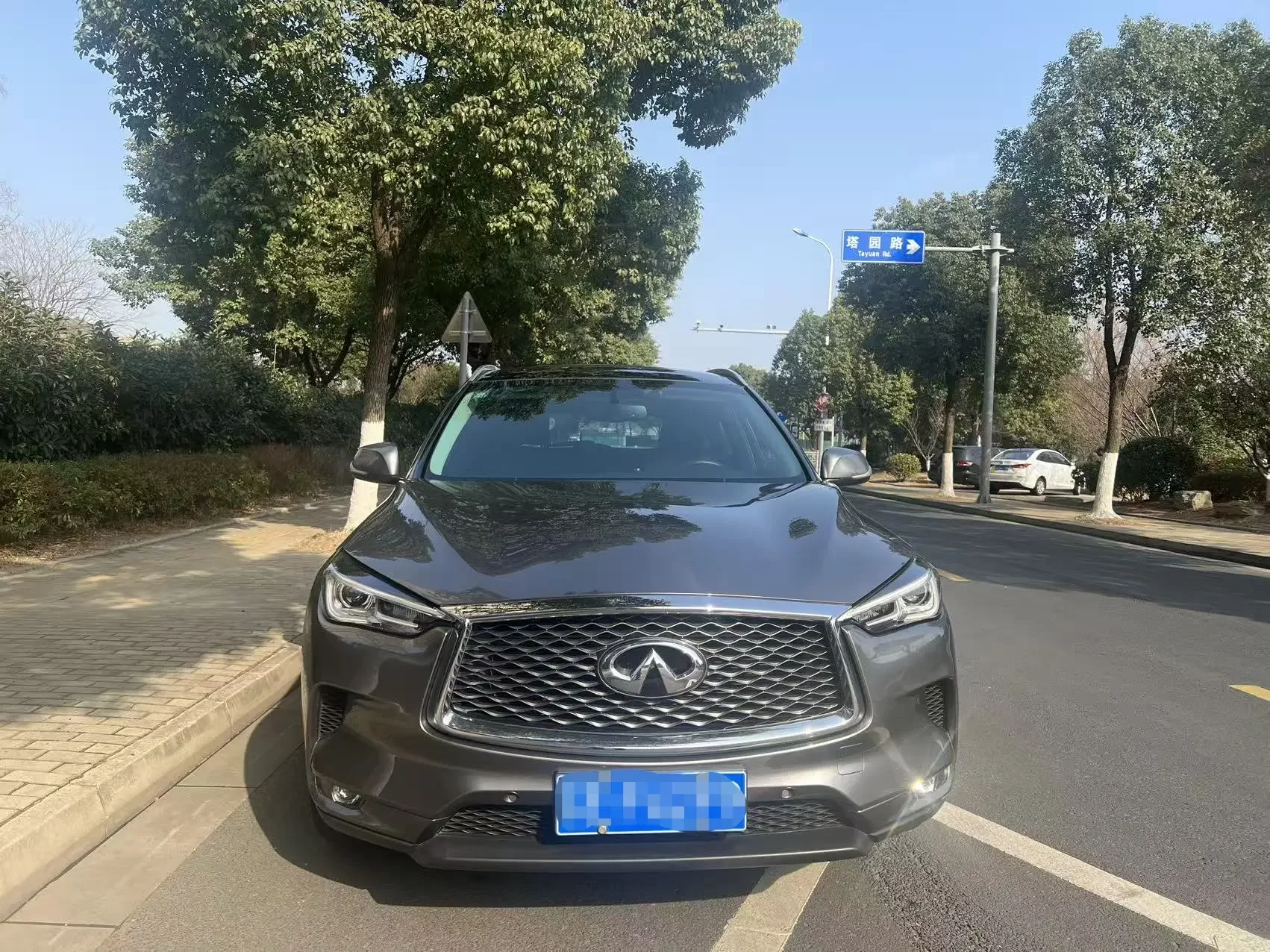 Infiniti QX50