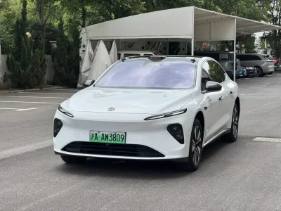 NIO ET7