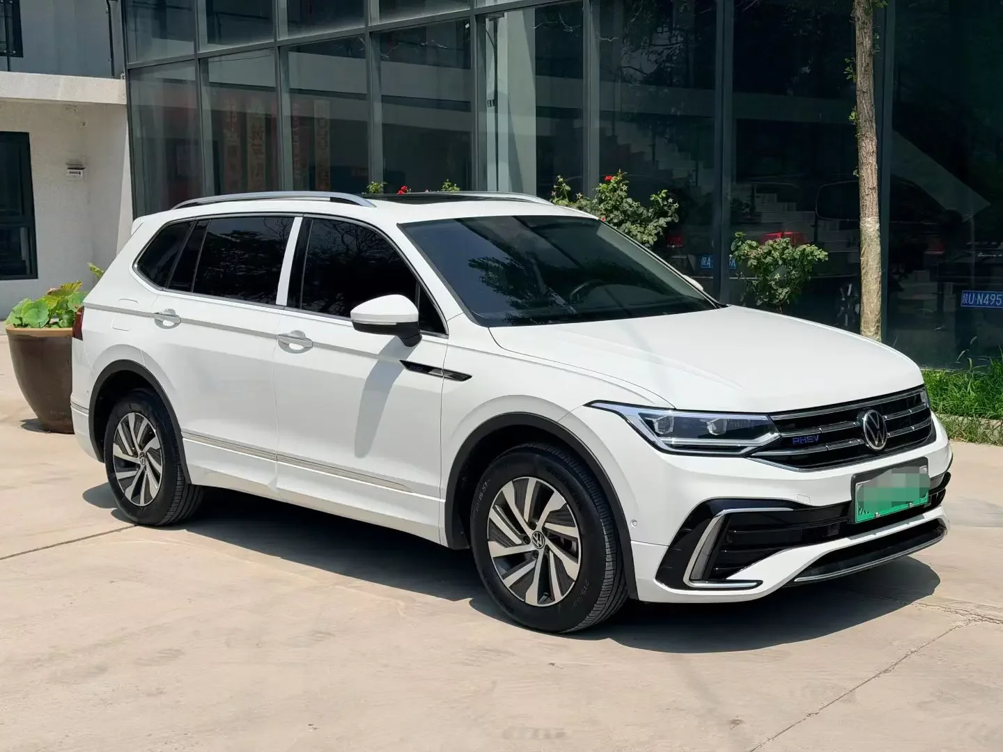 Volkswagen Tiguan L PHEV
