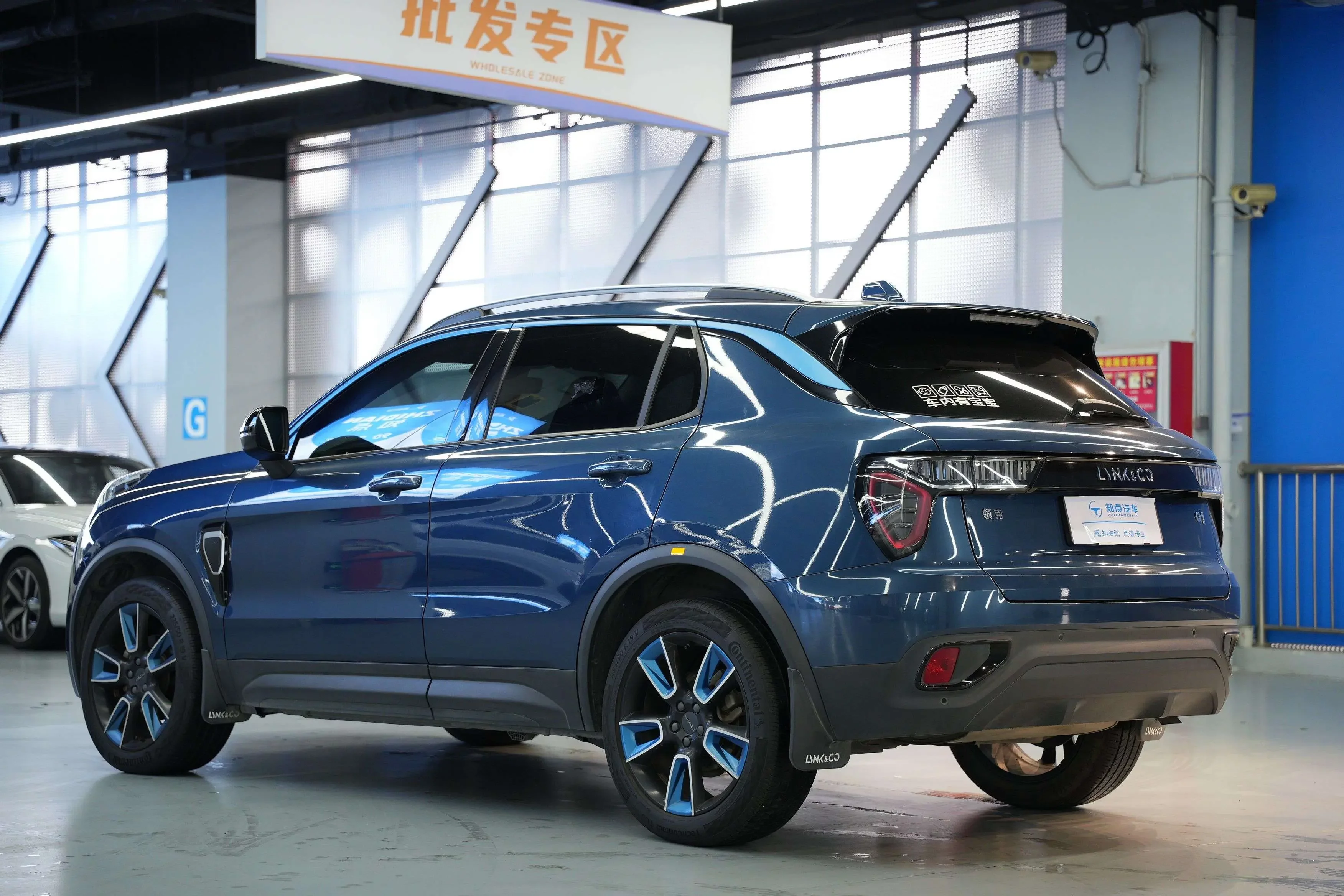 Lynk & Co 01