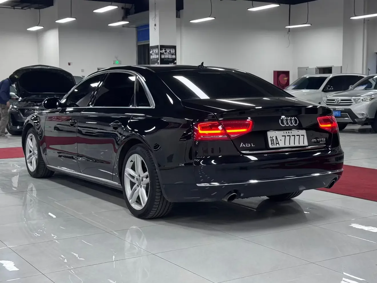 Audi A8