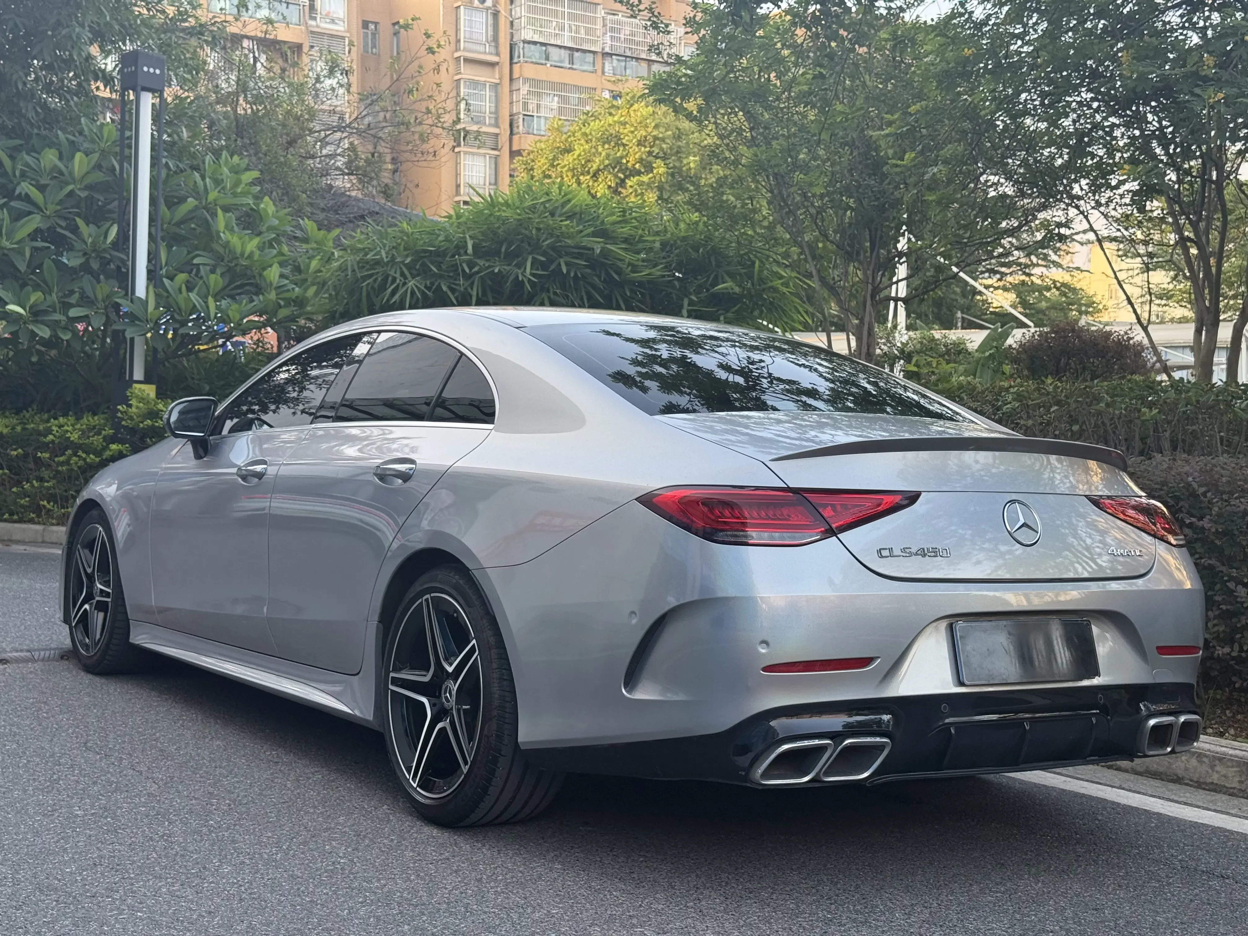 Mercedes-Benz CLS