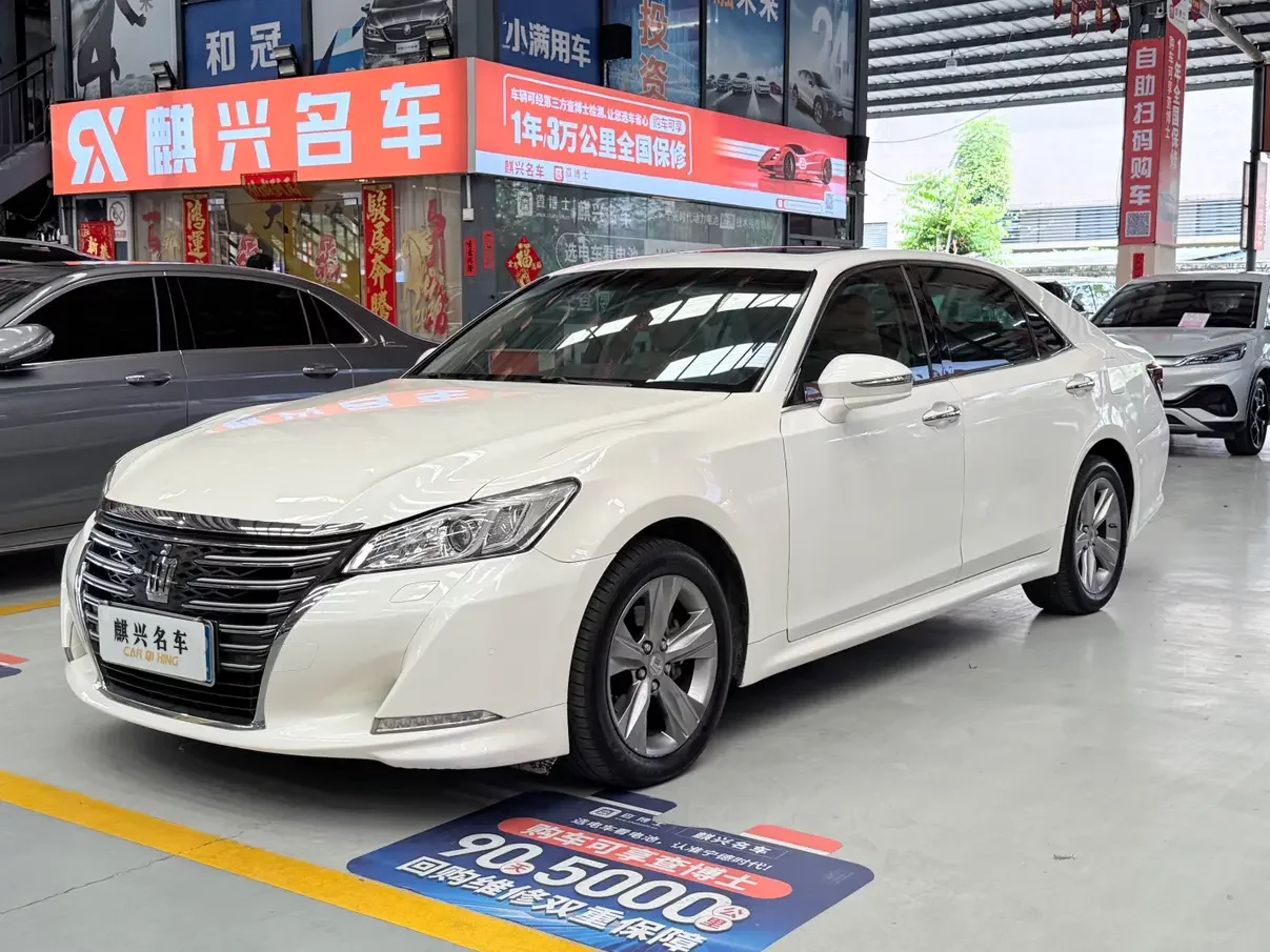 Toyota crown