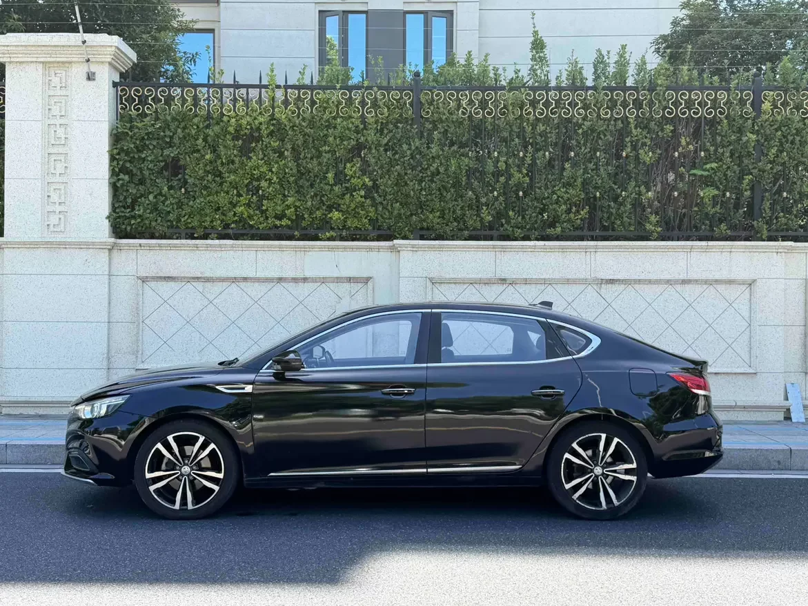 MG 6