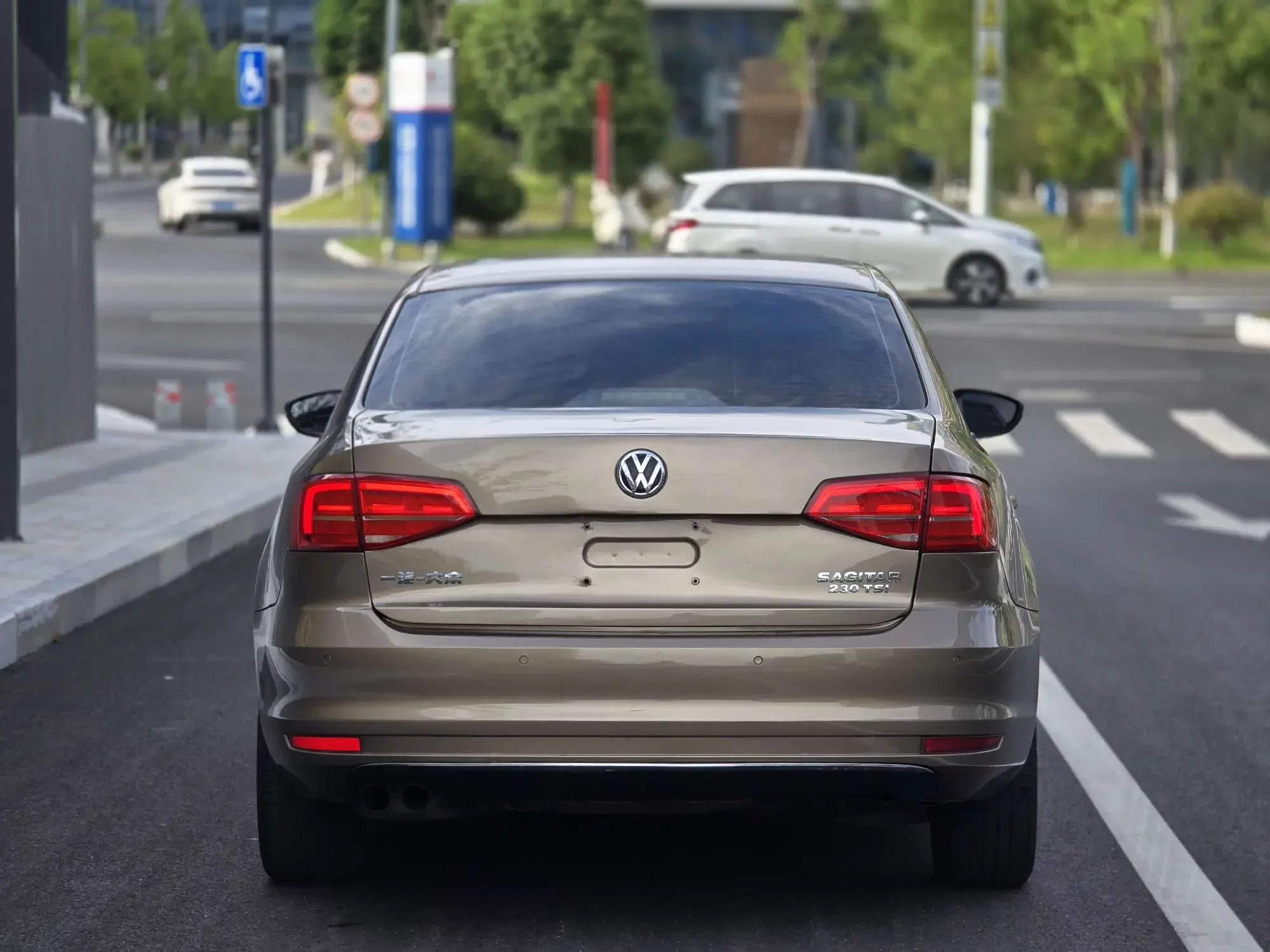 Volkswagen Sagitar