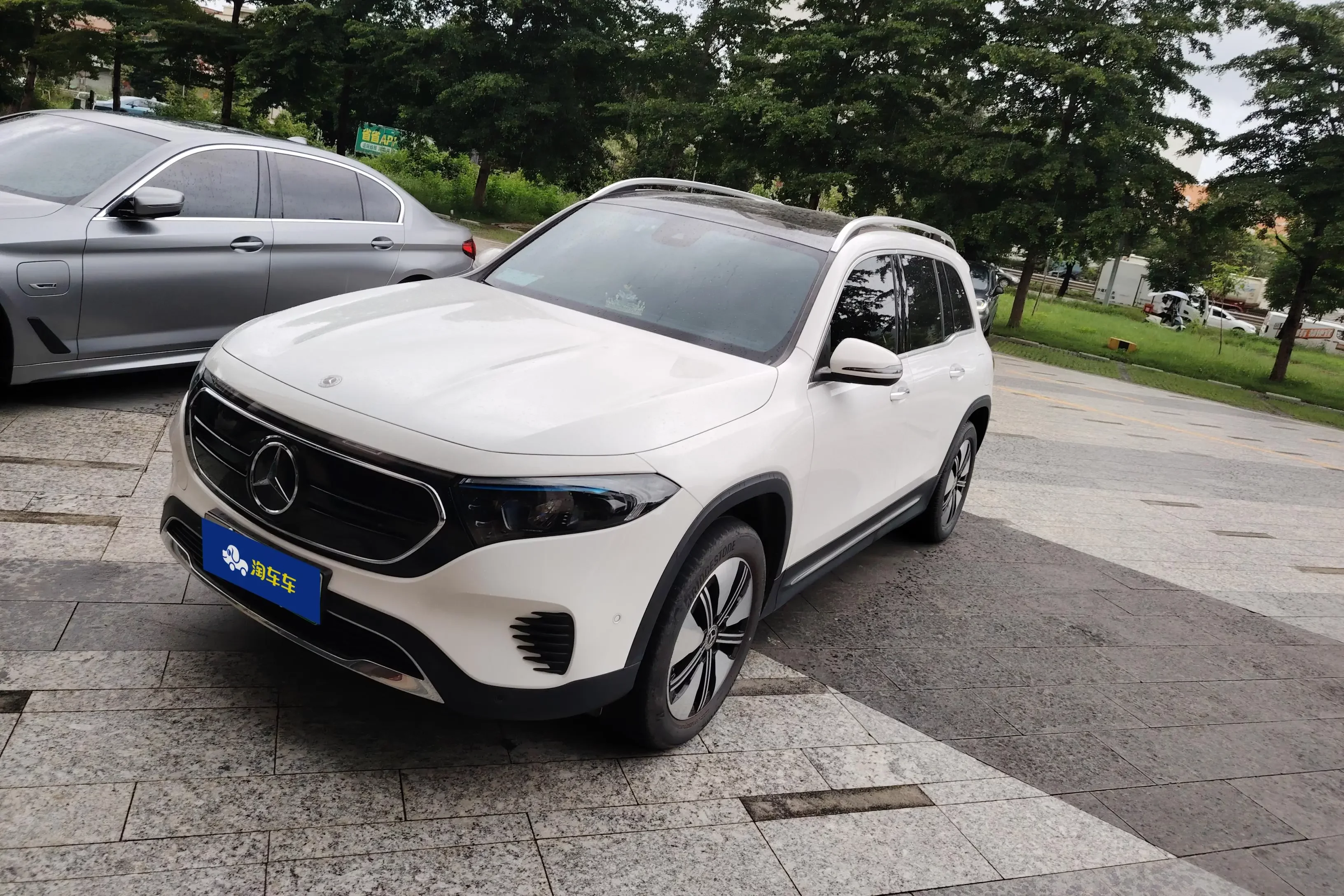 MERCEDES-BENZ EQB